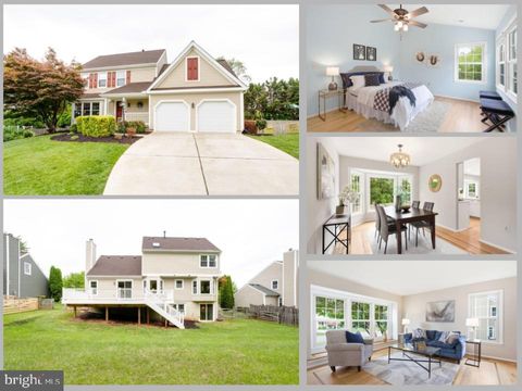 Photo of 13179 Ladybank Lane, HERNDON, VA 20171 (MLS # VAFX2295444)