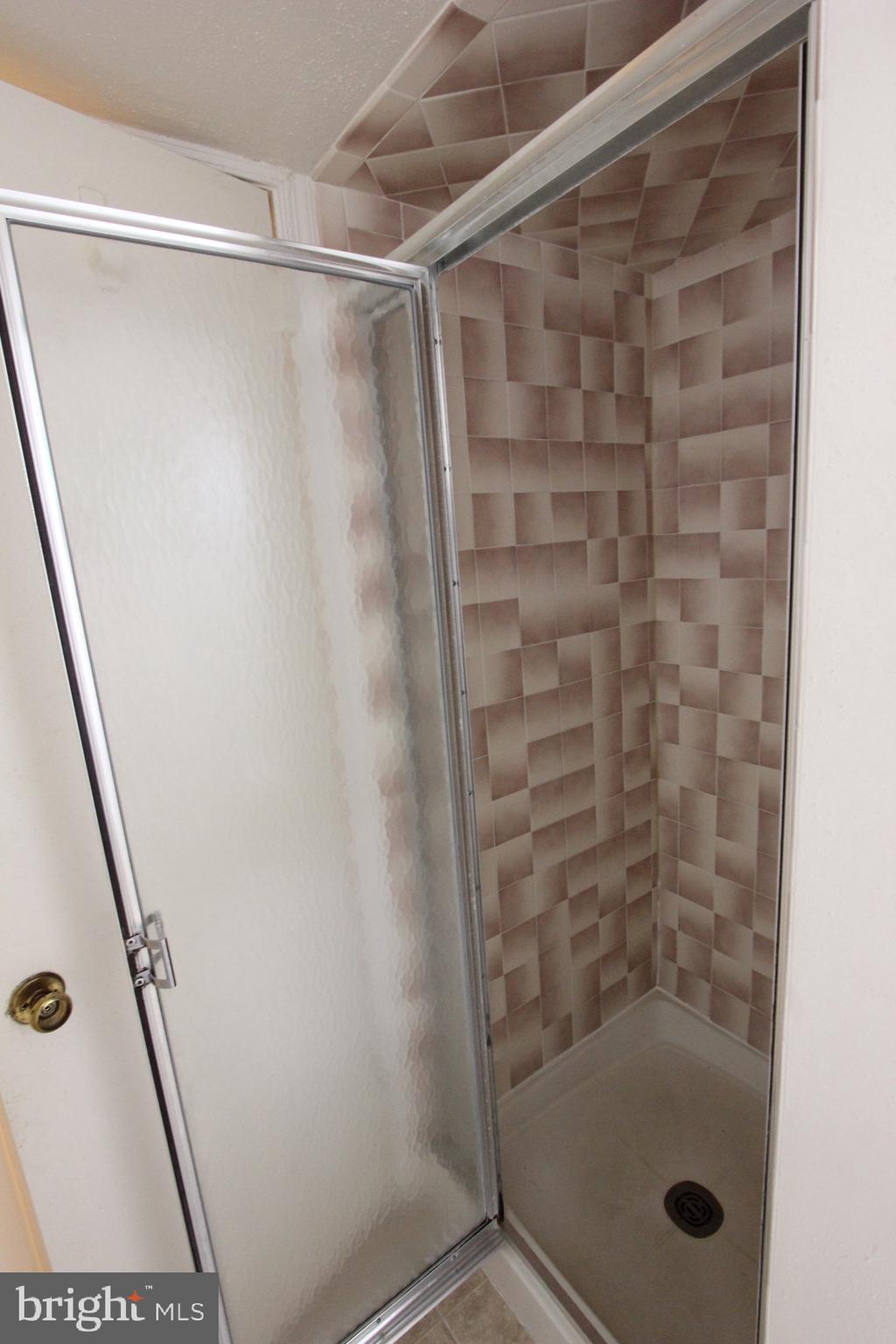 STONEYBROOKE - Residential