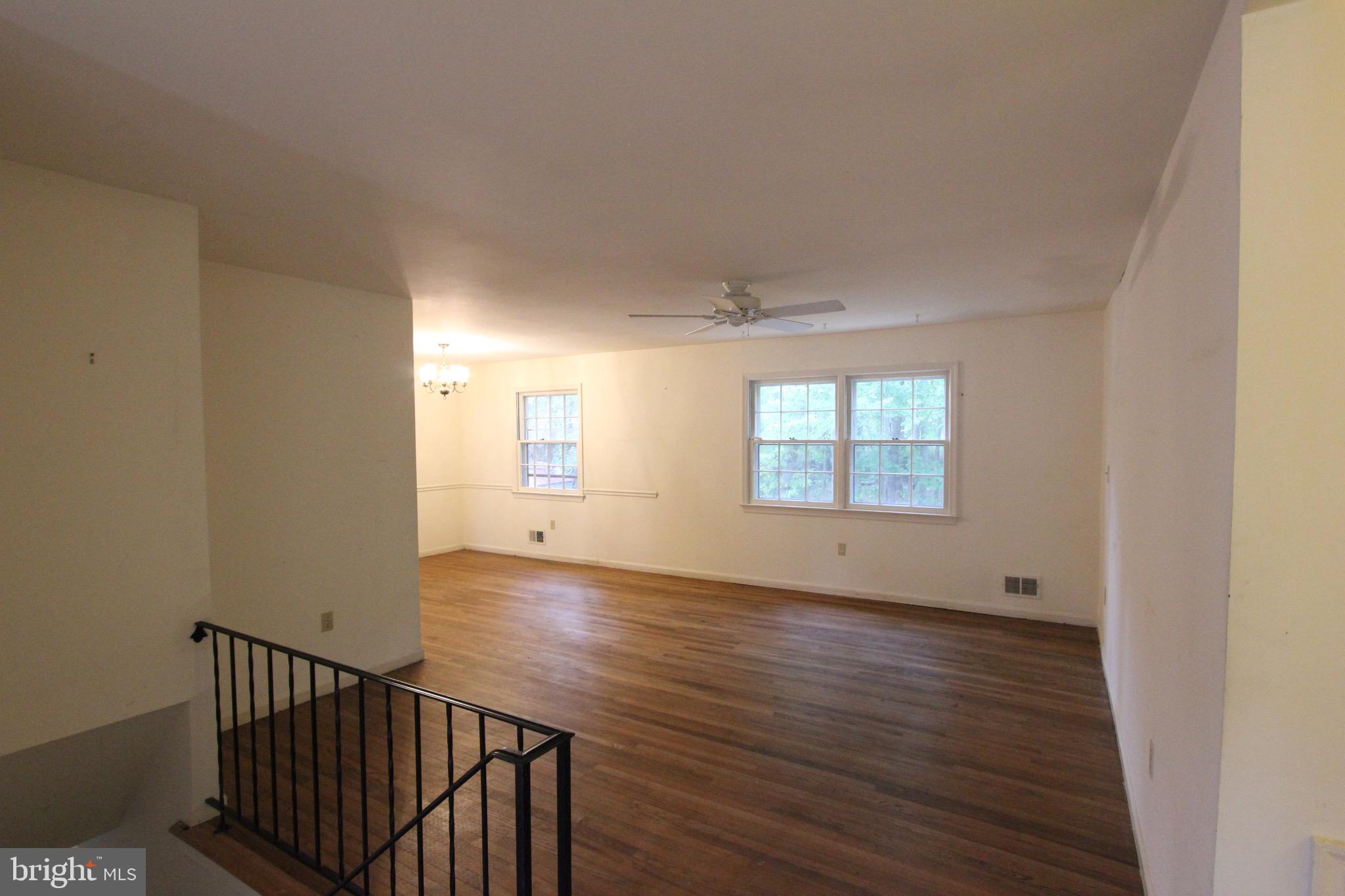 STONEYBROOKE - Residential