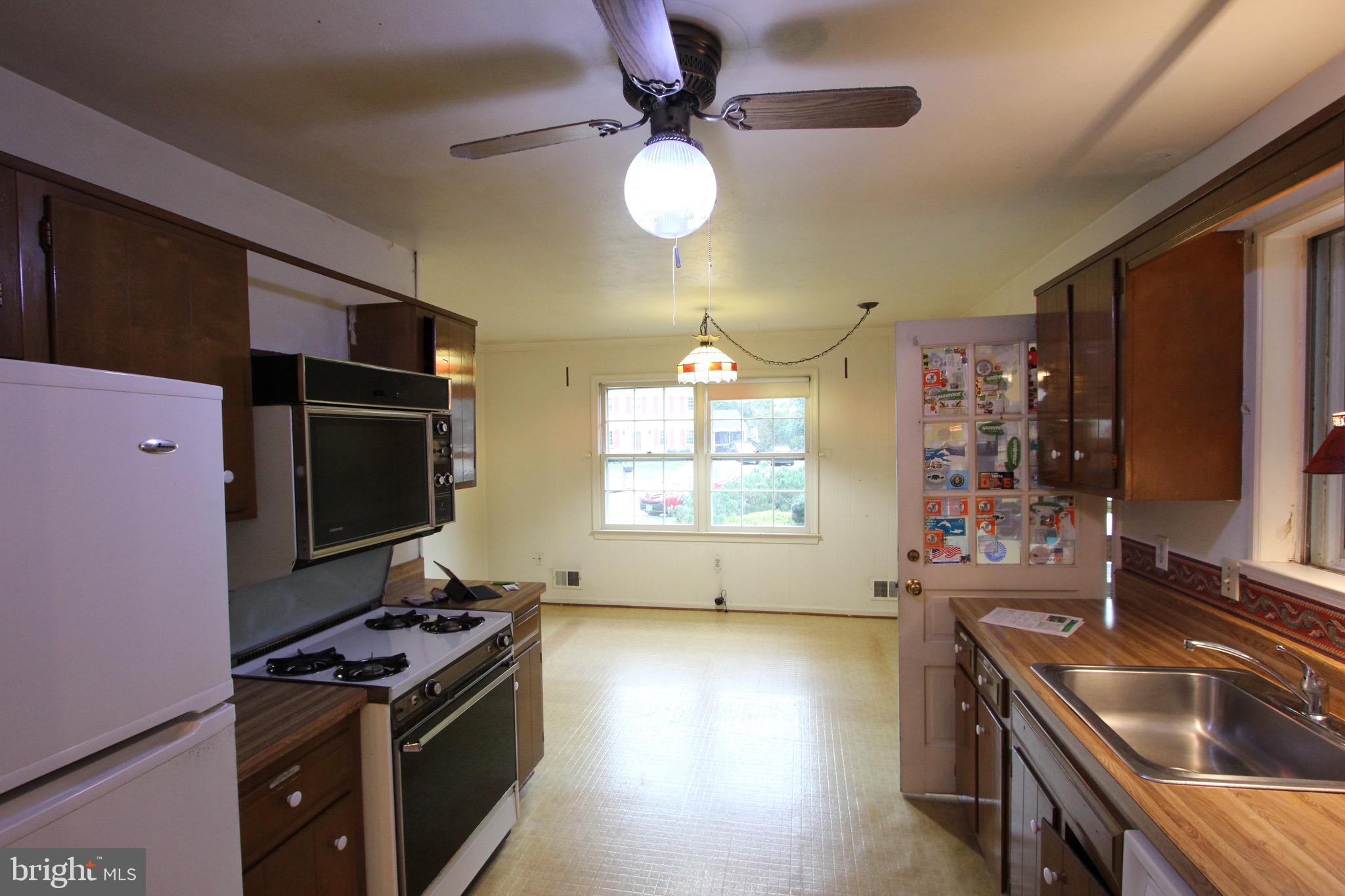 STONEYBROOKE - Residential