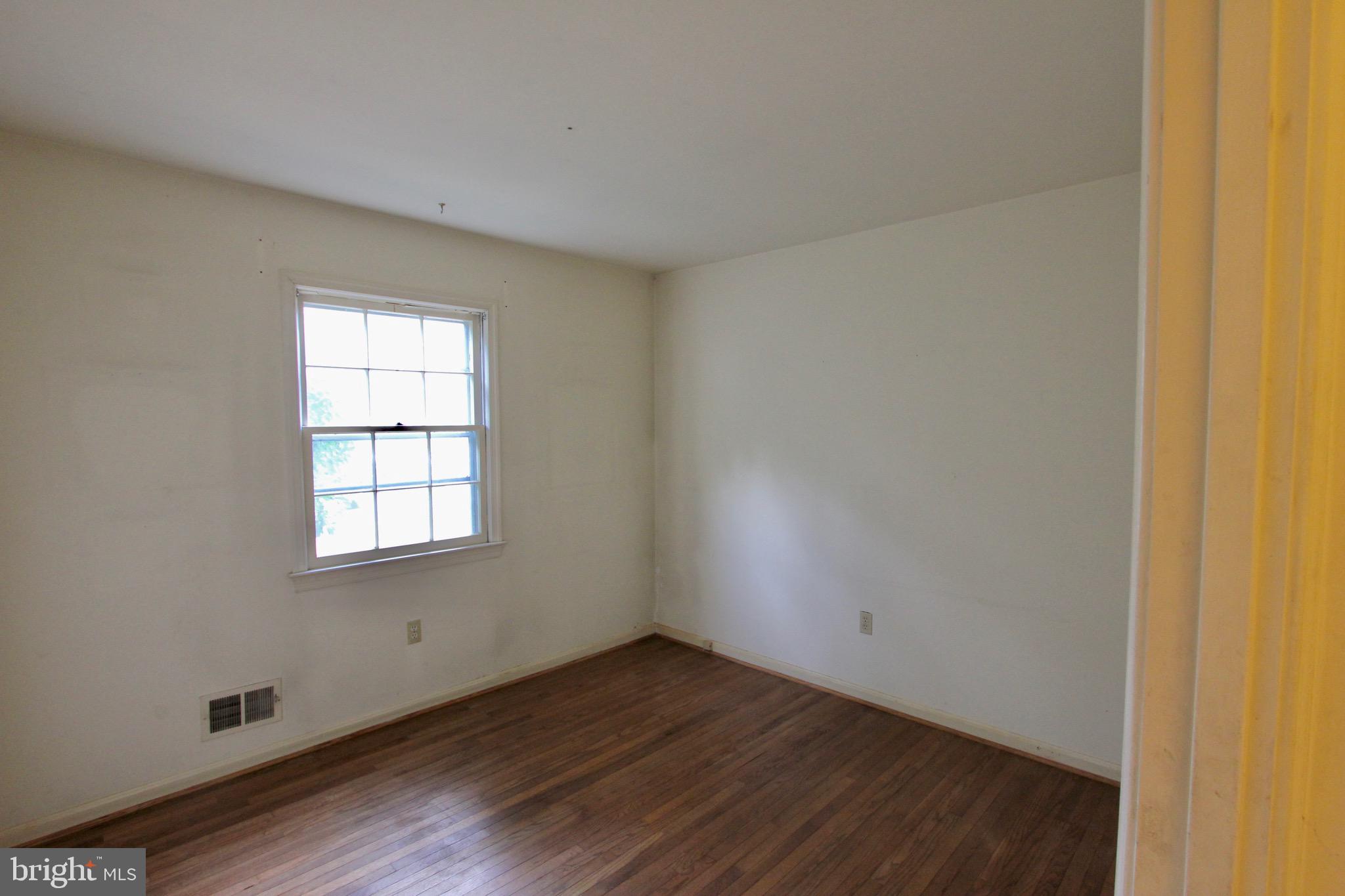 STONEYBROOKE - Residential