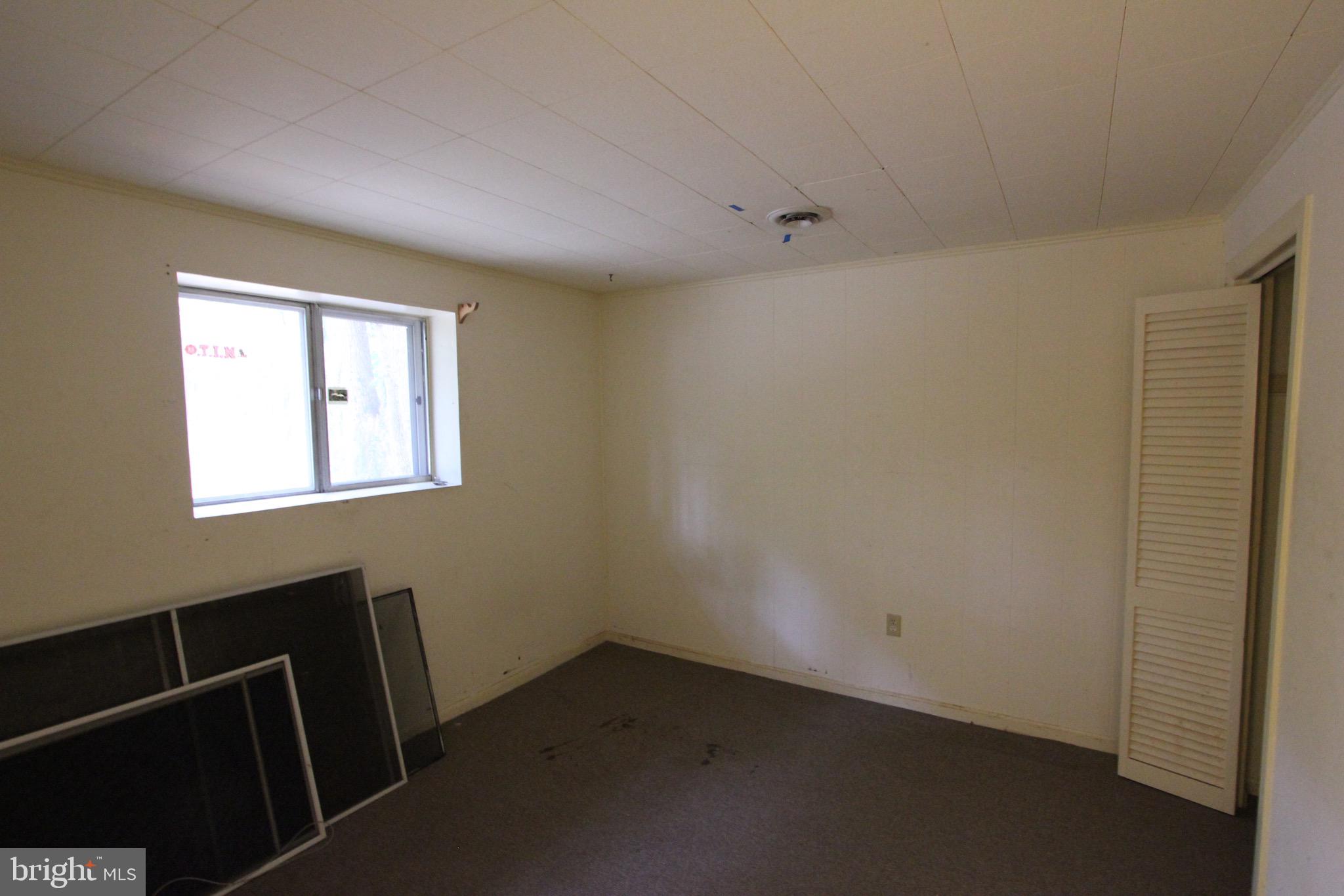 STONEYBROOKE - Residential