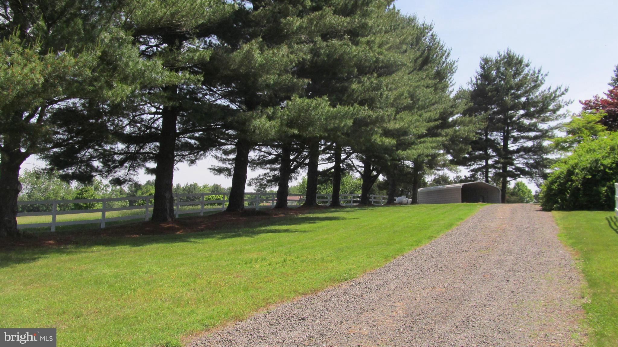 CASANOVA HILLS - Farm