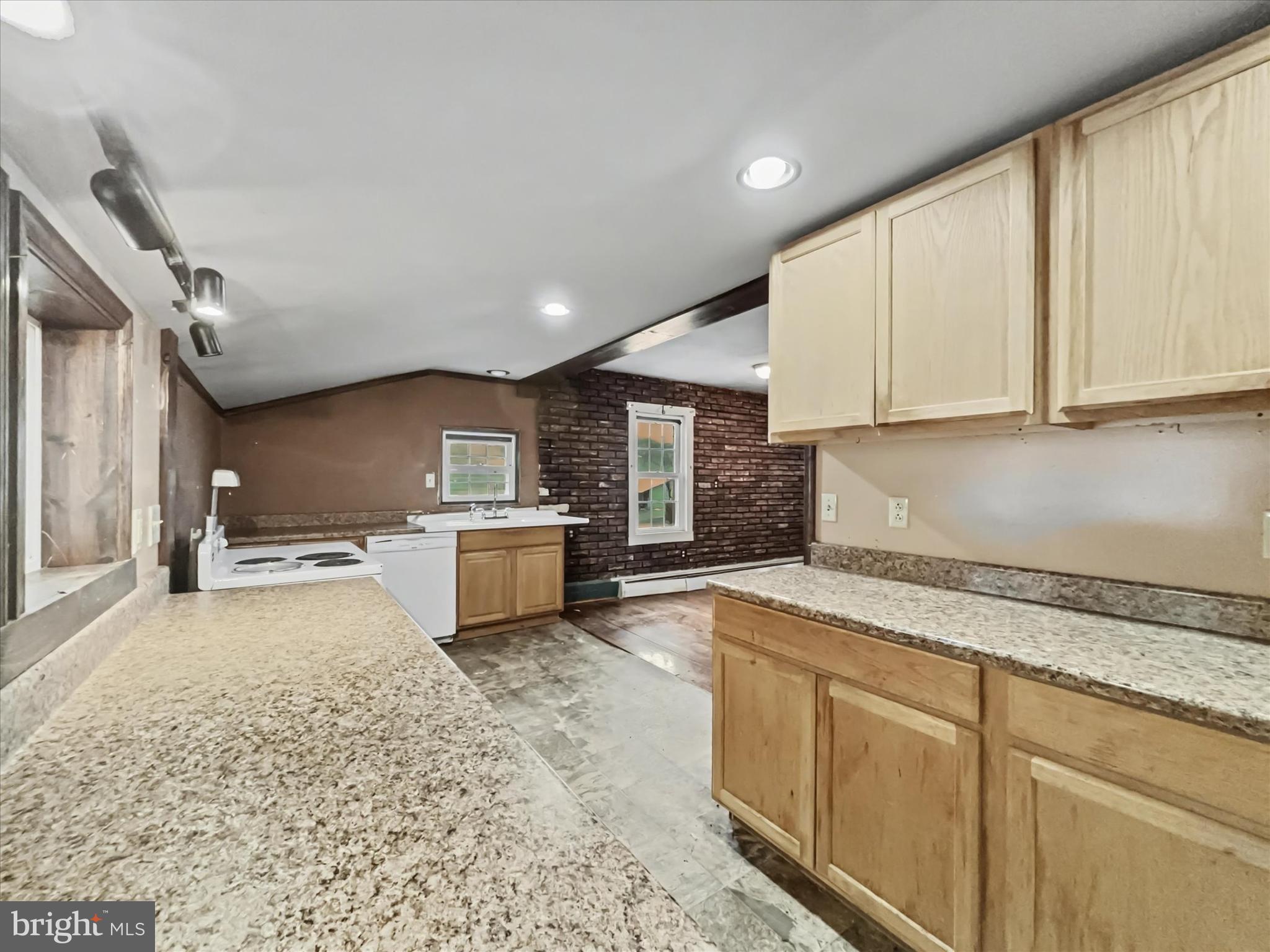 LEWISTOWN BORO - Residential