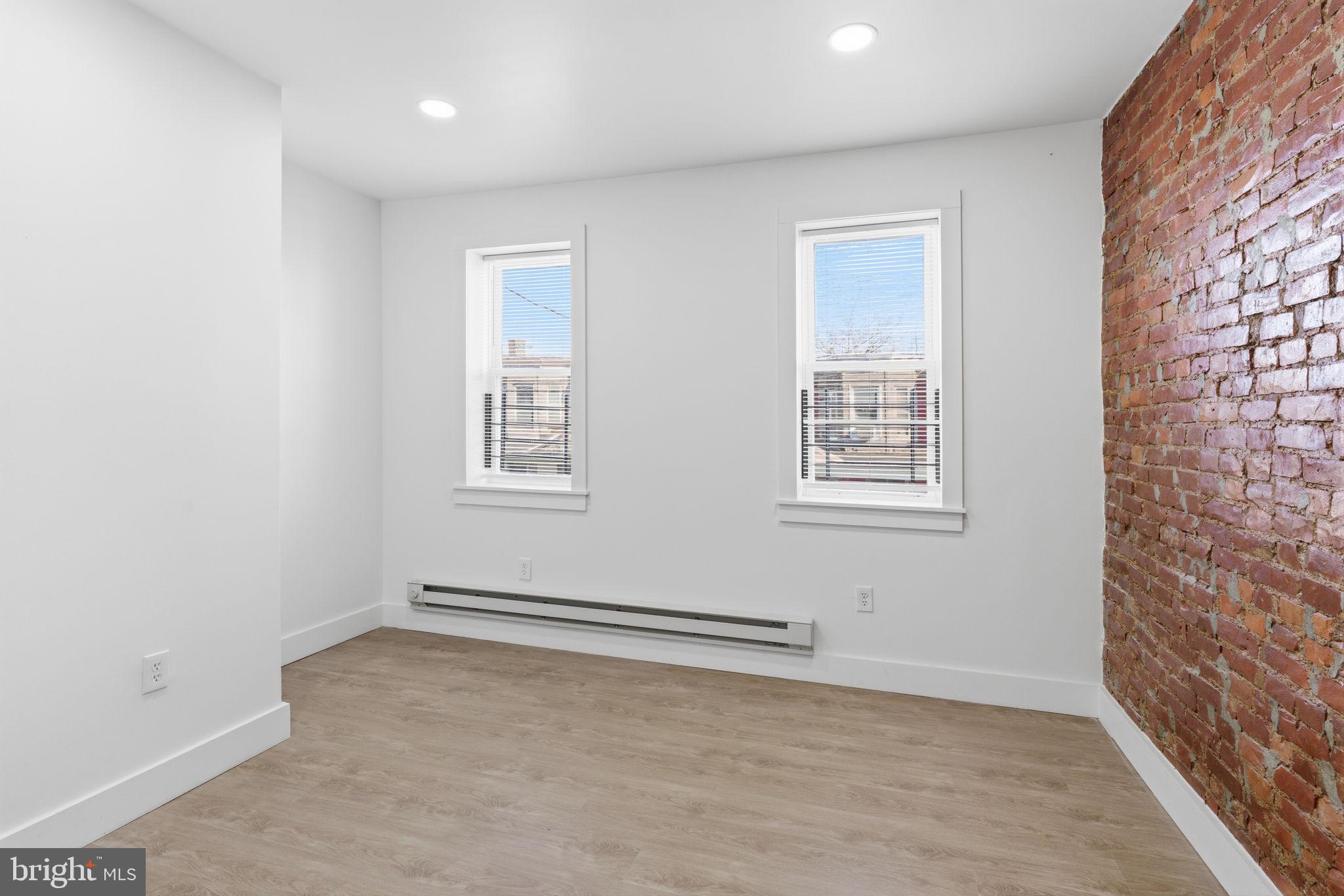 KENSINGTON - Residential