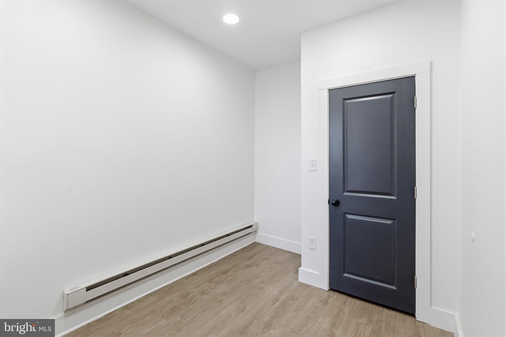 KENSINGTON - Residential