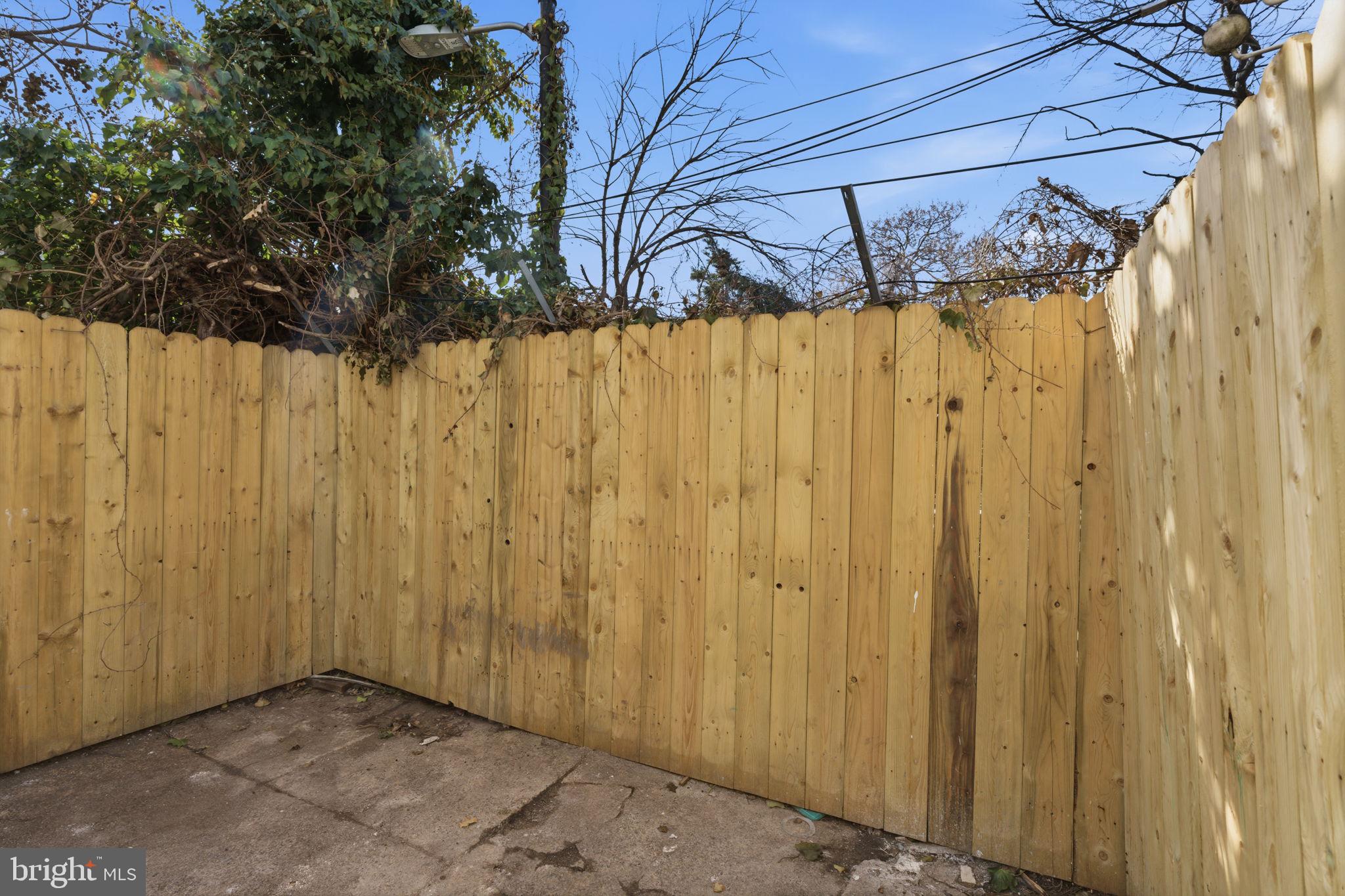 KENSINGTON - Residential