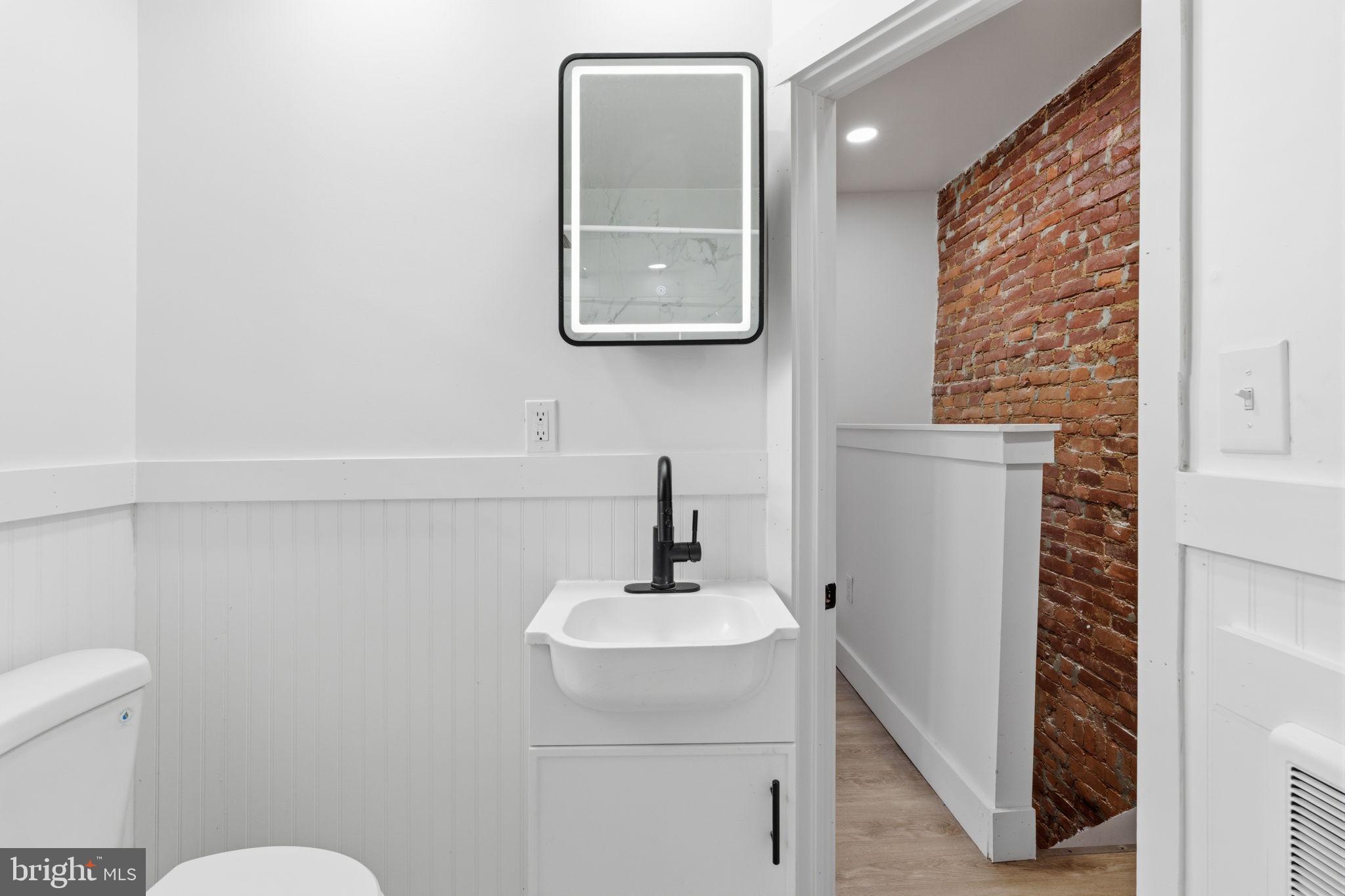 KENSINGTON - Residential