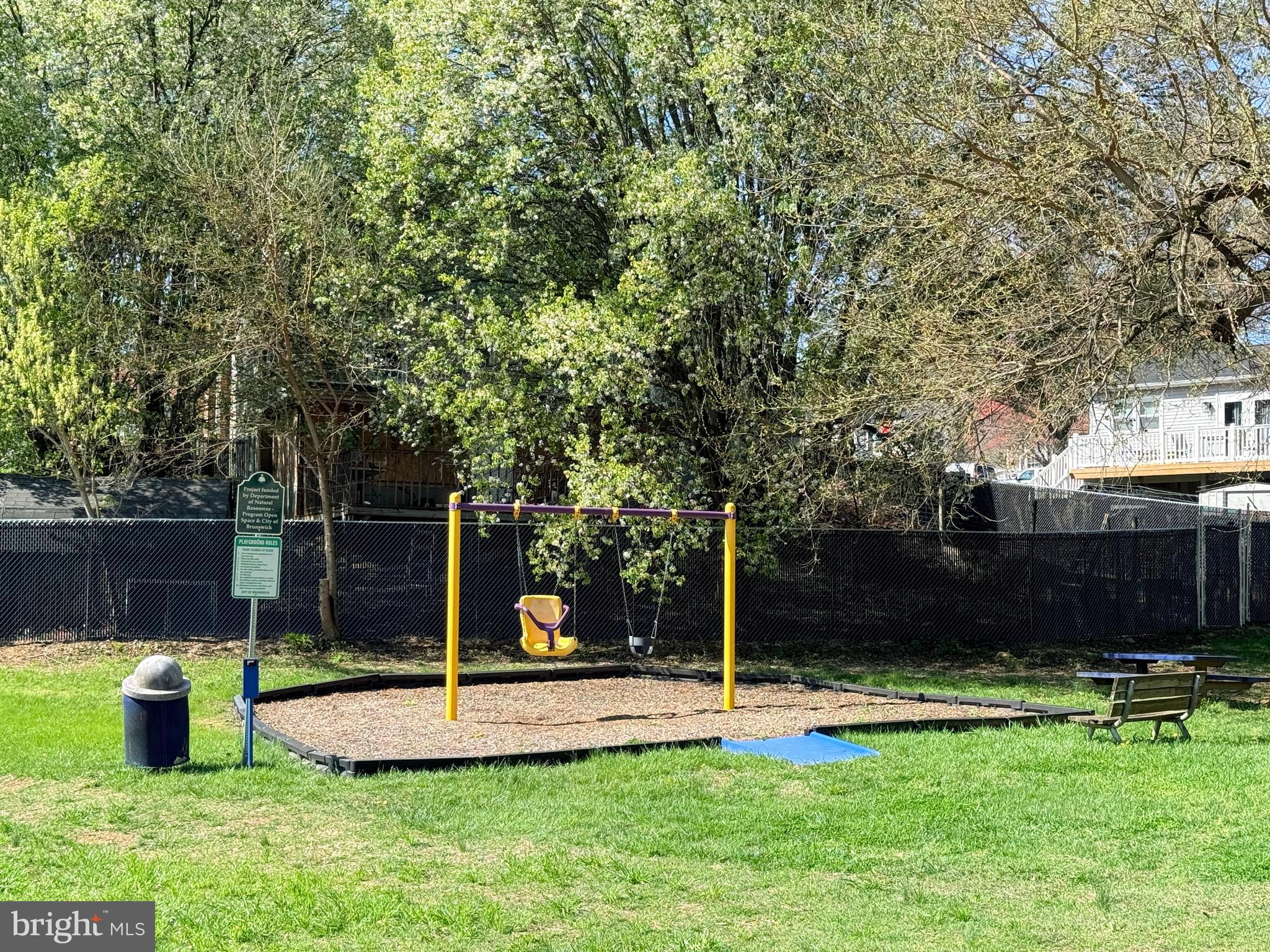 BRUNSWICK - Residential