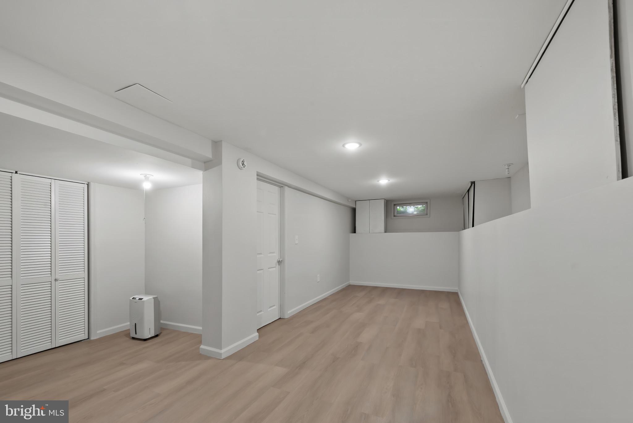 SILVER CREEK - Residential Lease