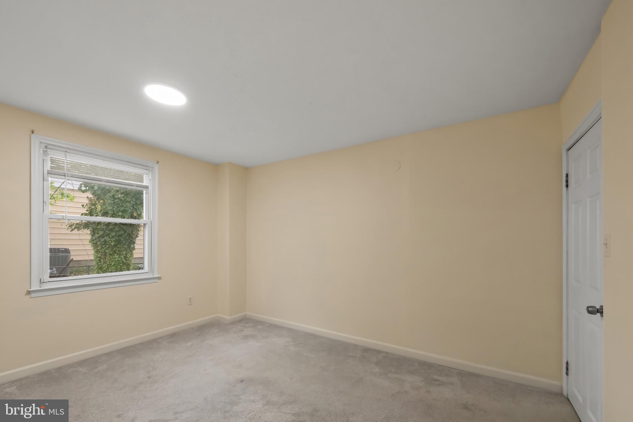 SILVER CREEK - Residential Lease