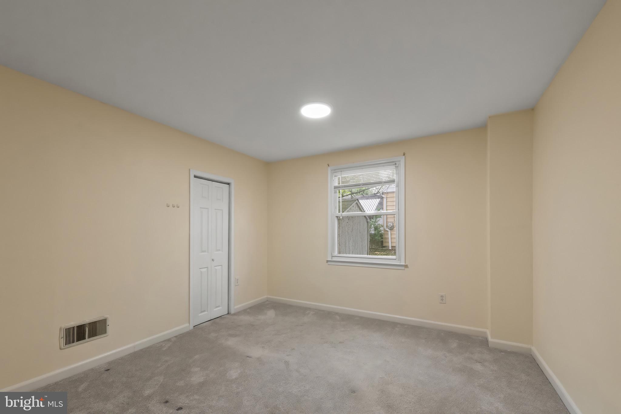 SILVER CREEK - Residential Lease