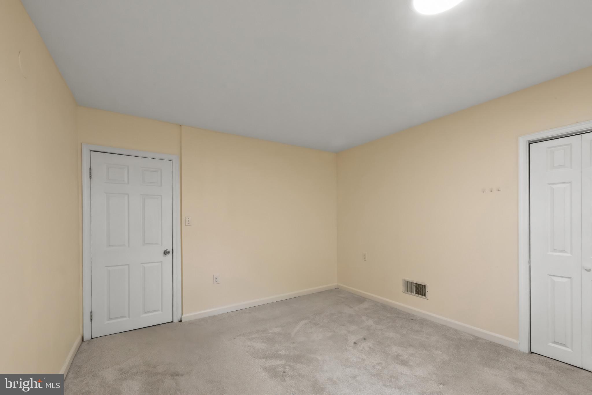 SILVER CREEK - Residential Lease