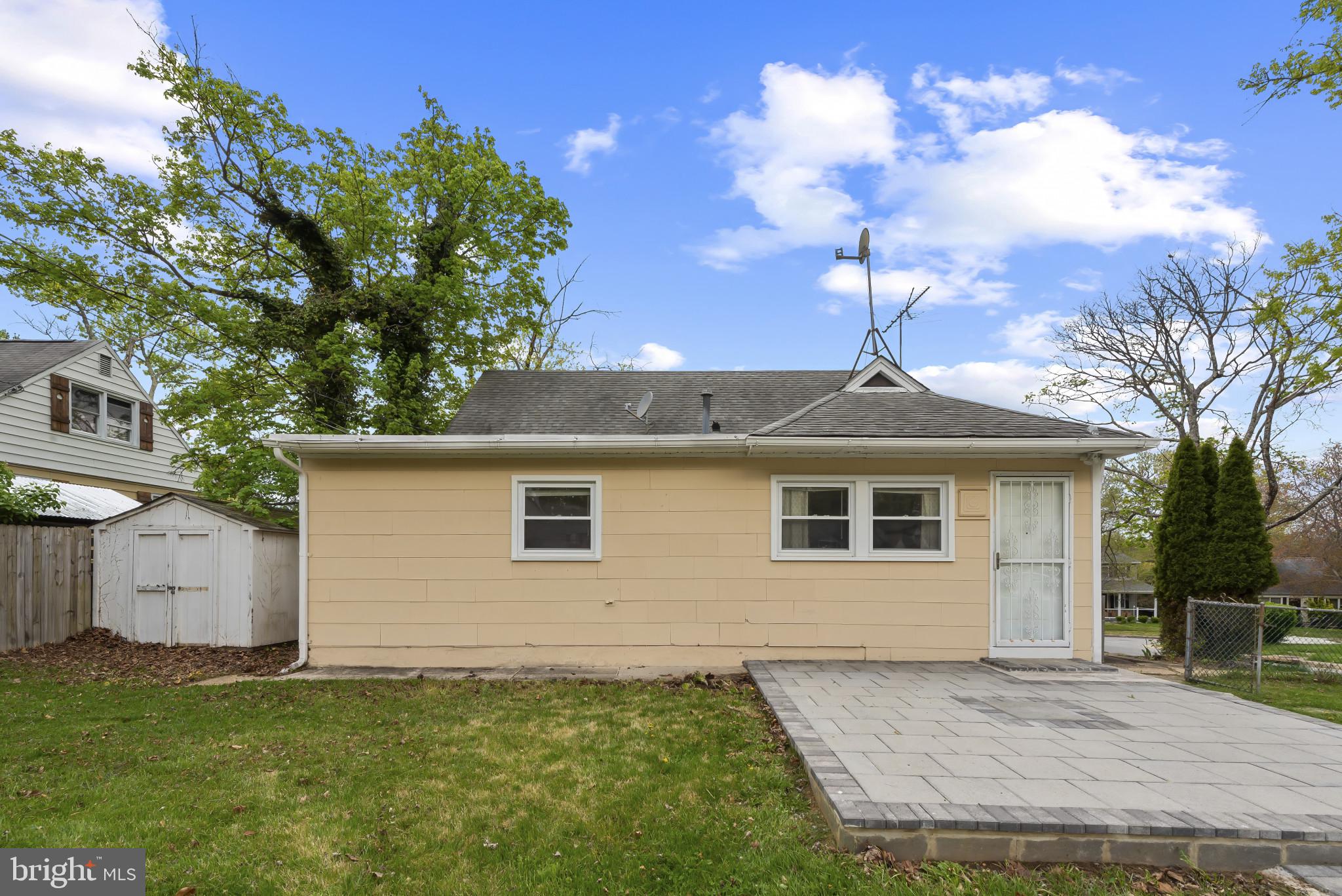 SILVER CREEK - Residential Lease