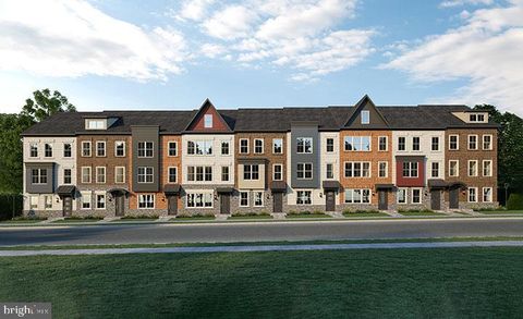 Photo of 4909 Purdy Alley, ROCKVILLE, MD 20850 (MLS # MDMC2218078)