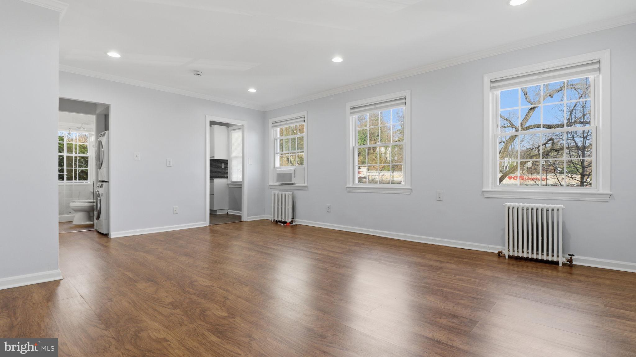 FREDERICK COURTS - Residential Lease