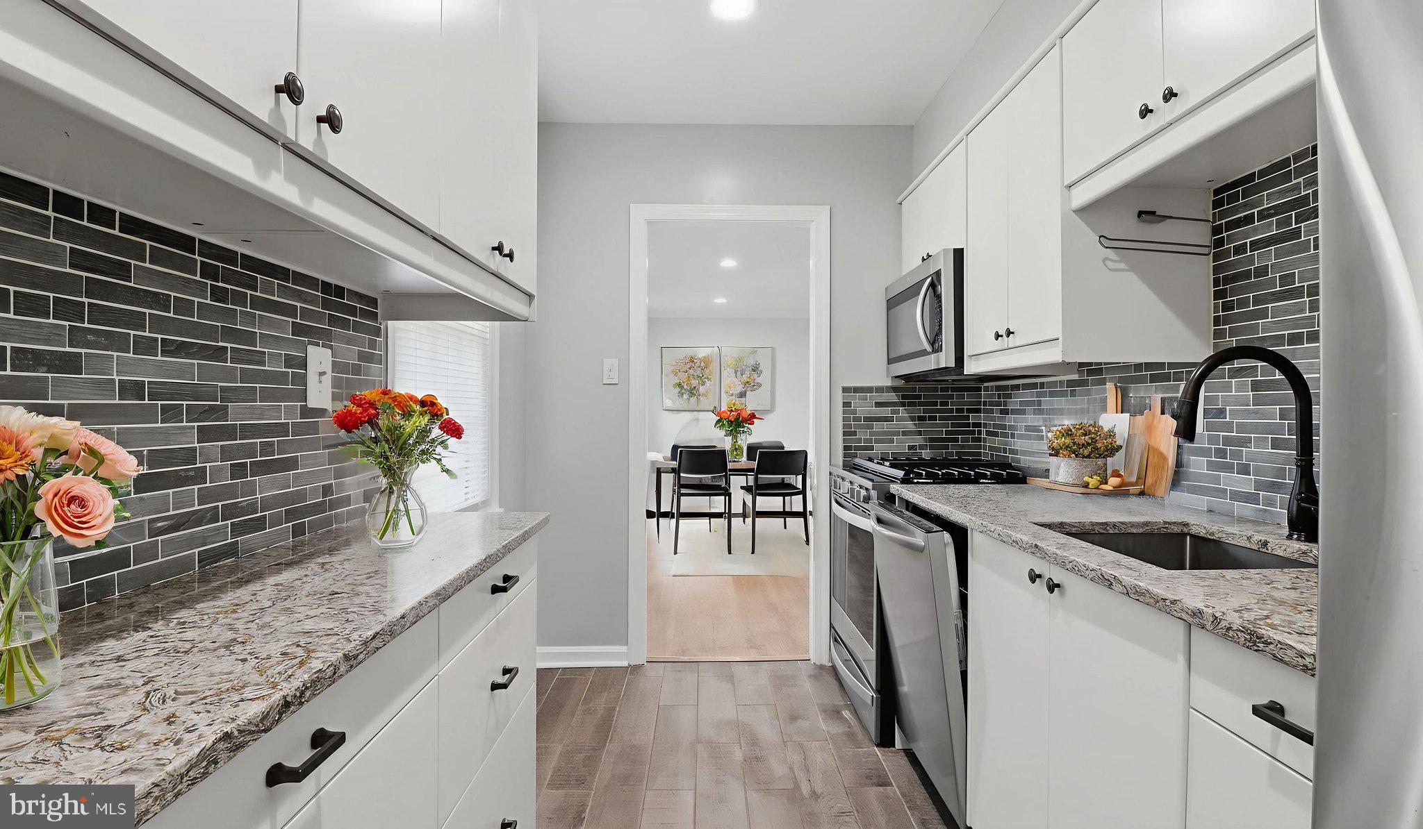 FREDERICK COURTS - Residential Lease