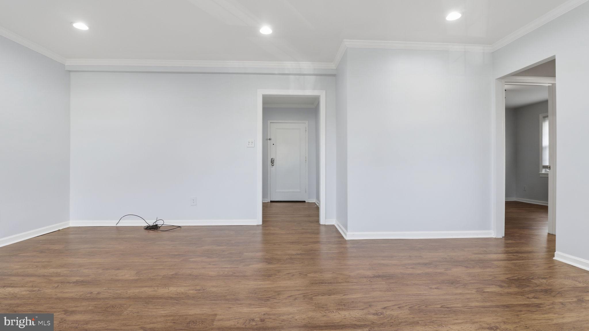 FREDERICK COURTS - Residential Lease