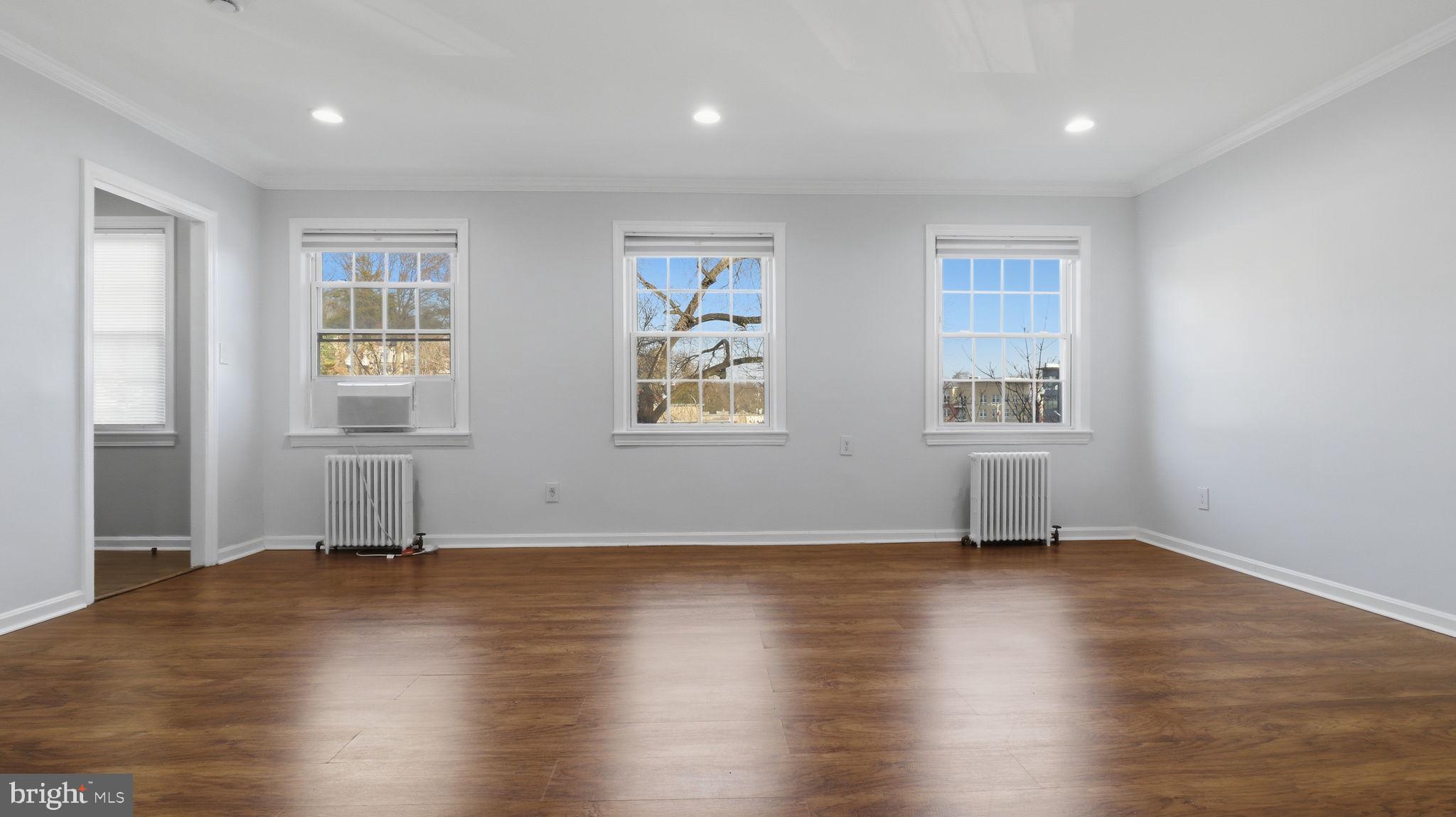 FREDERICK COURTS - Residential Lease