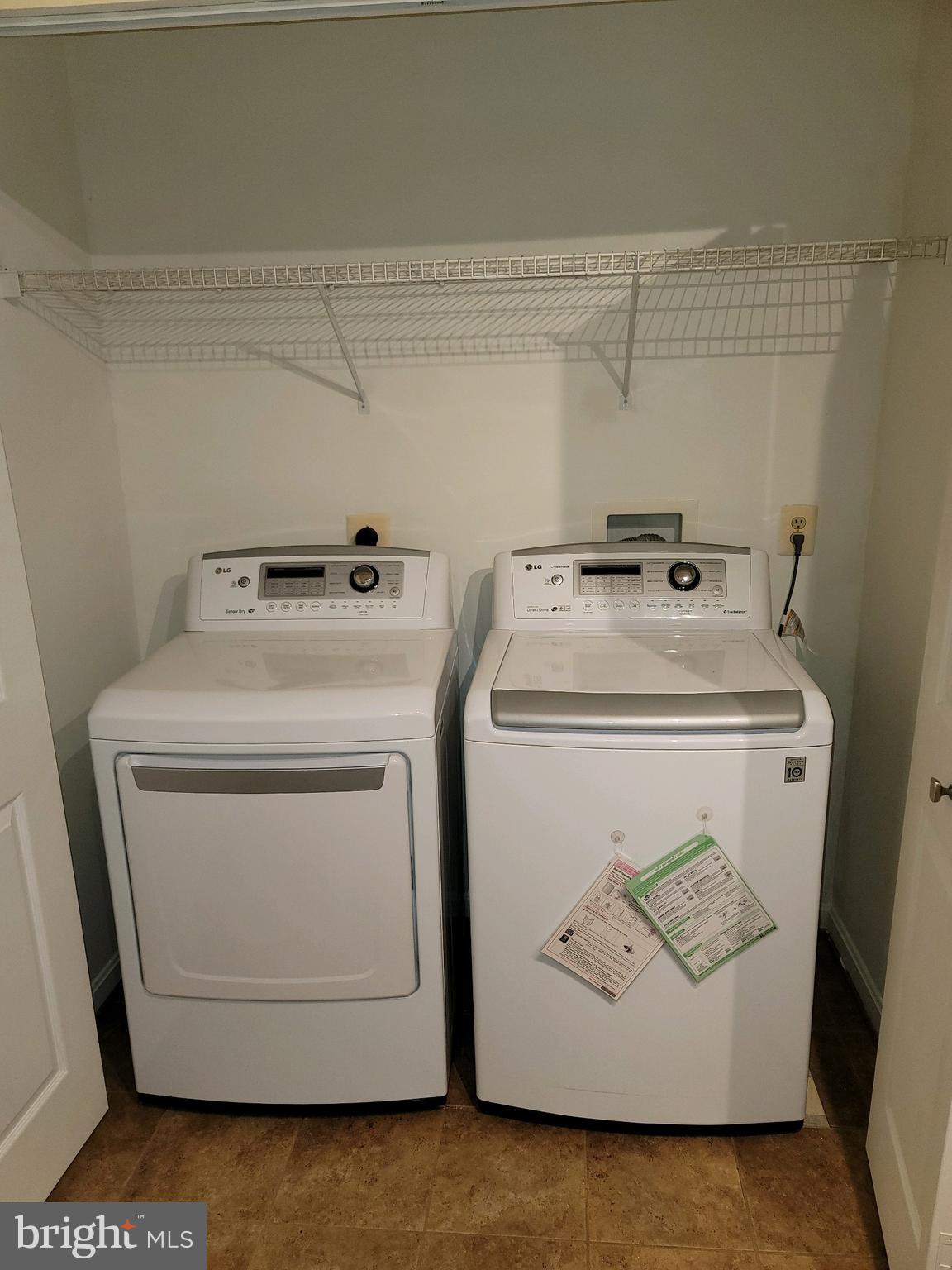 DEVON COURT - Residential