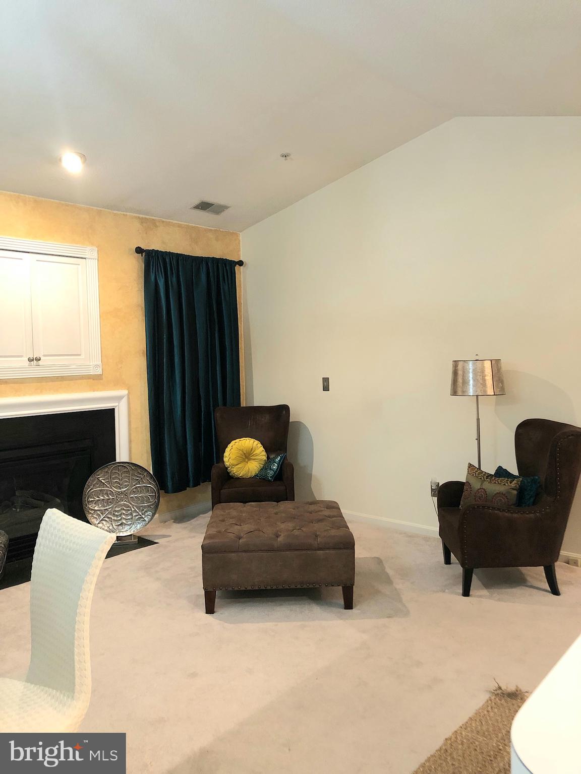 DEVON COURT - Residential