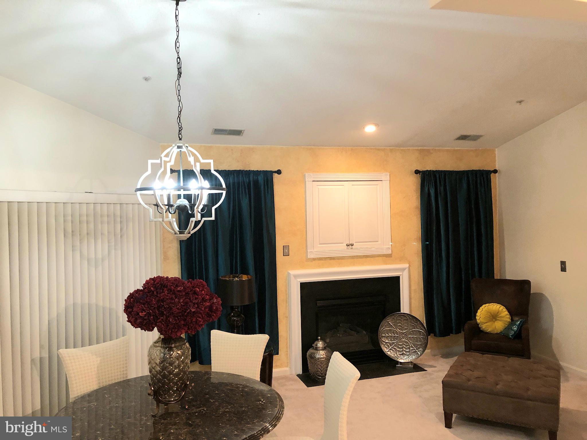 DEVON COURT - Residential