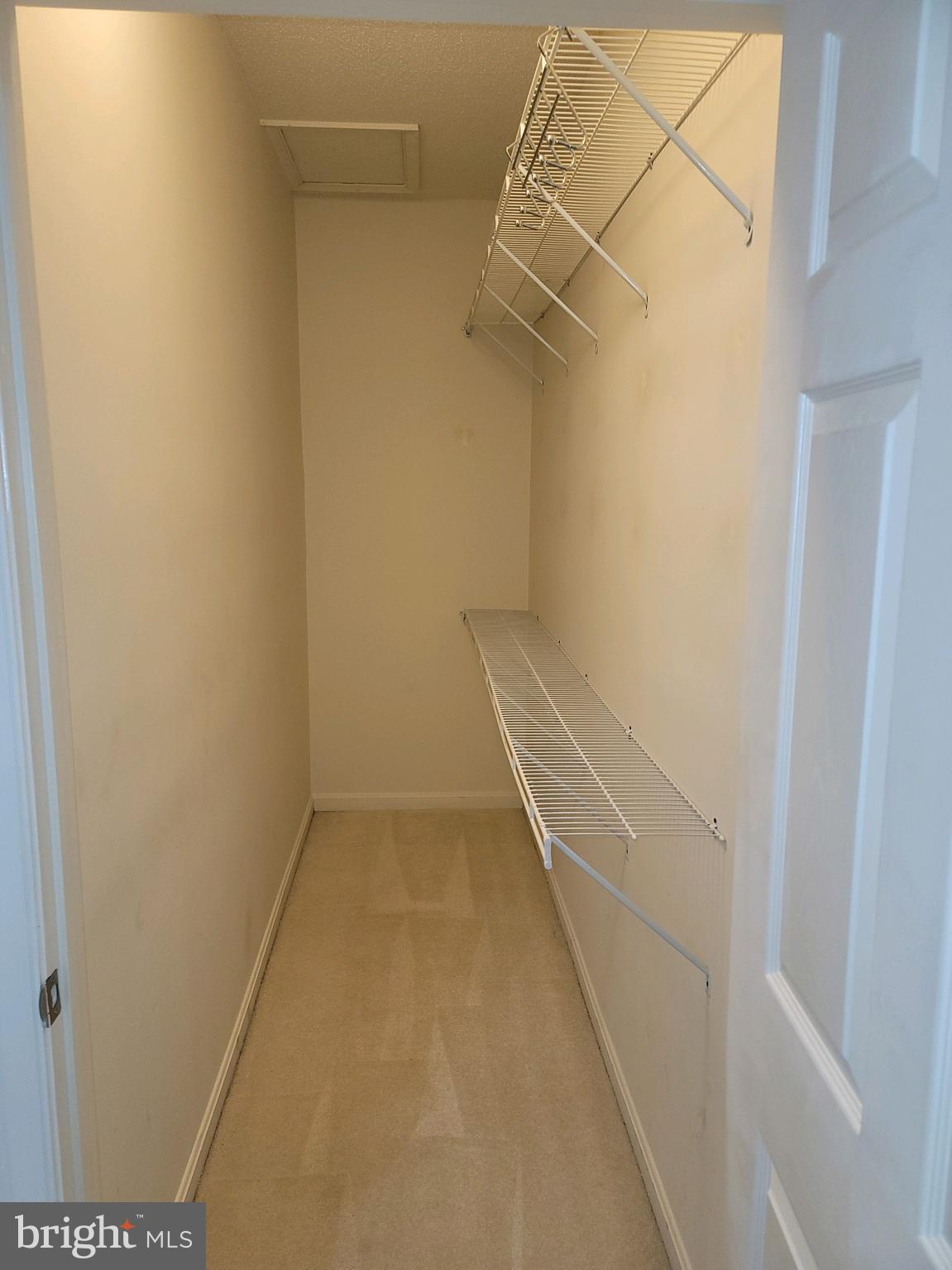 DEVON COURT - Residential