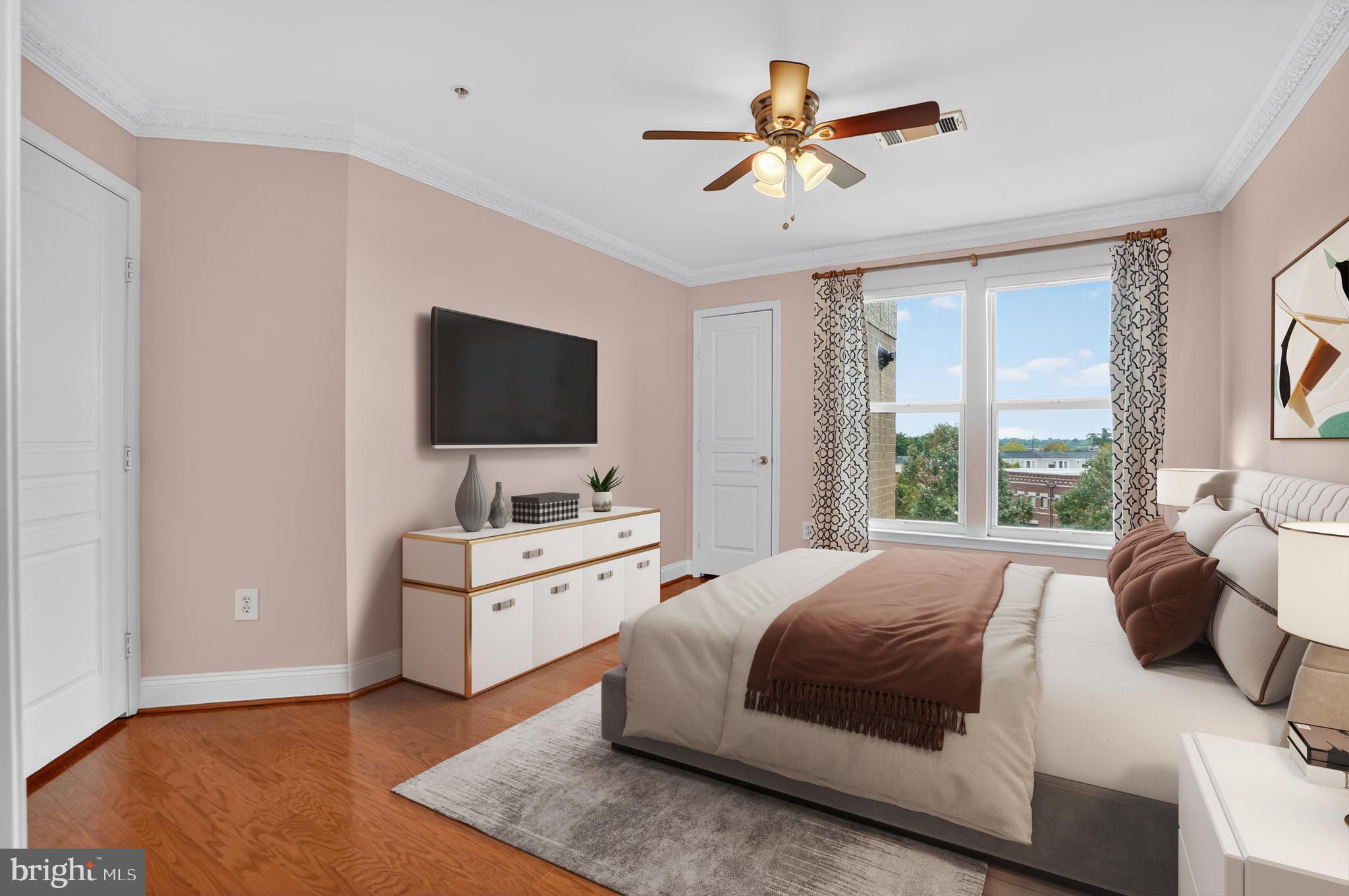 SAVOY AT RESTON TOWN CENTER - Residential