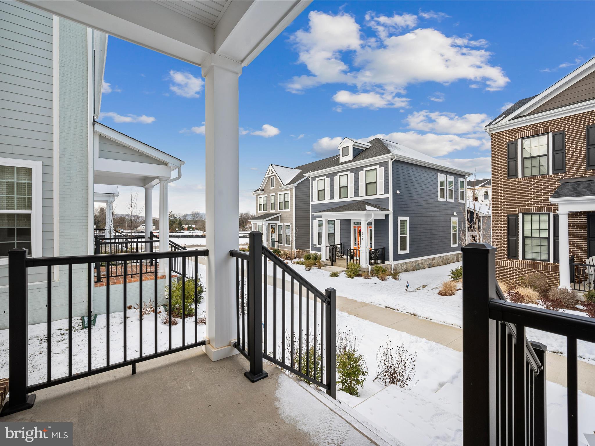 6052 COBBLESTONE COURT