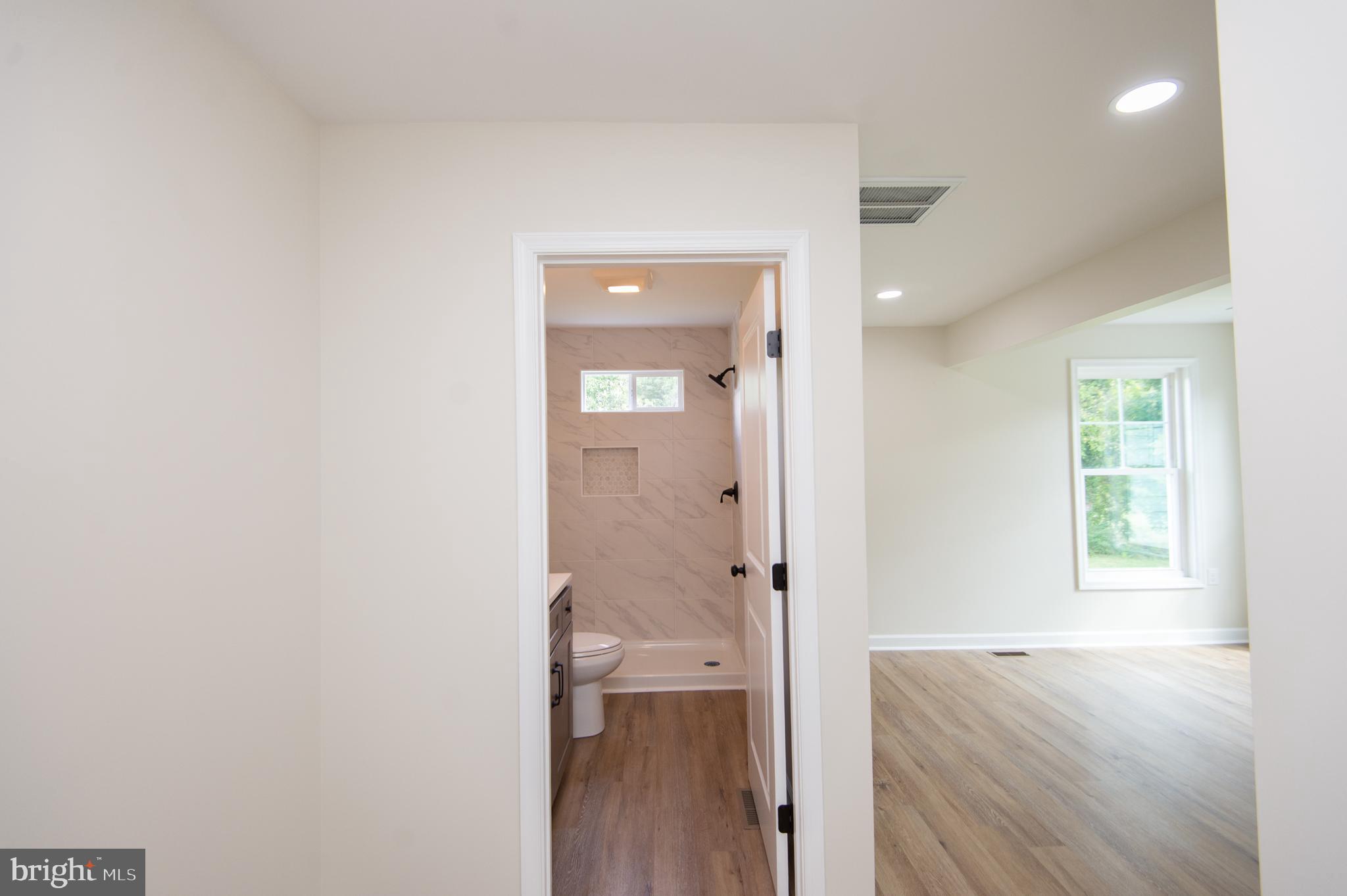 EASTON - Residential