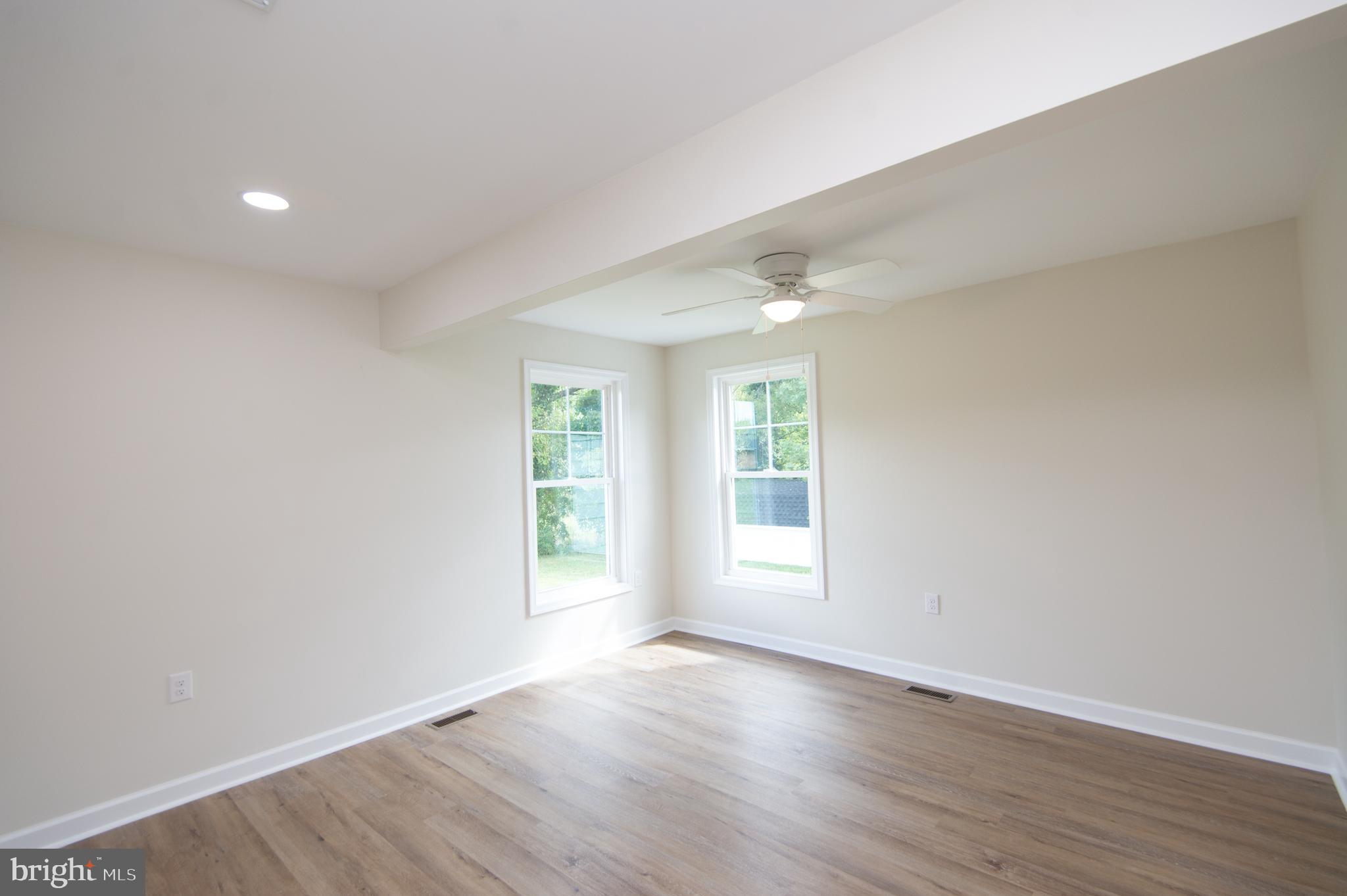 EASTON - Residential