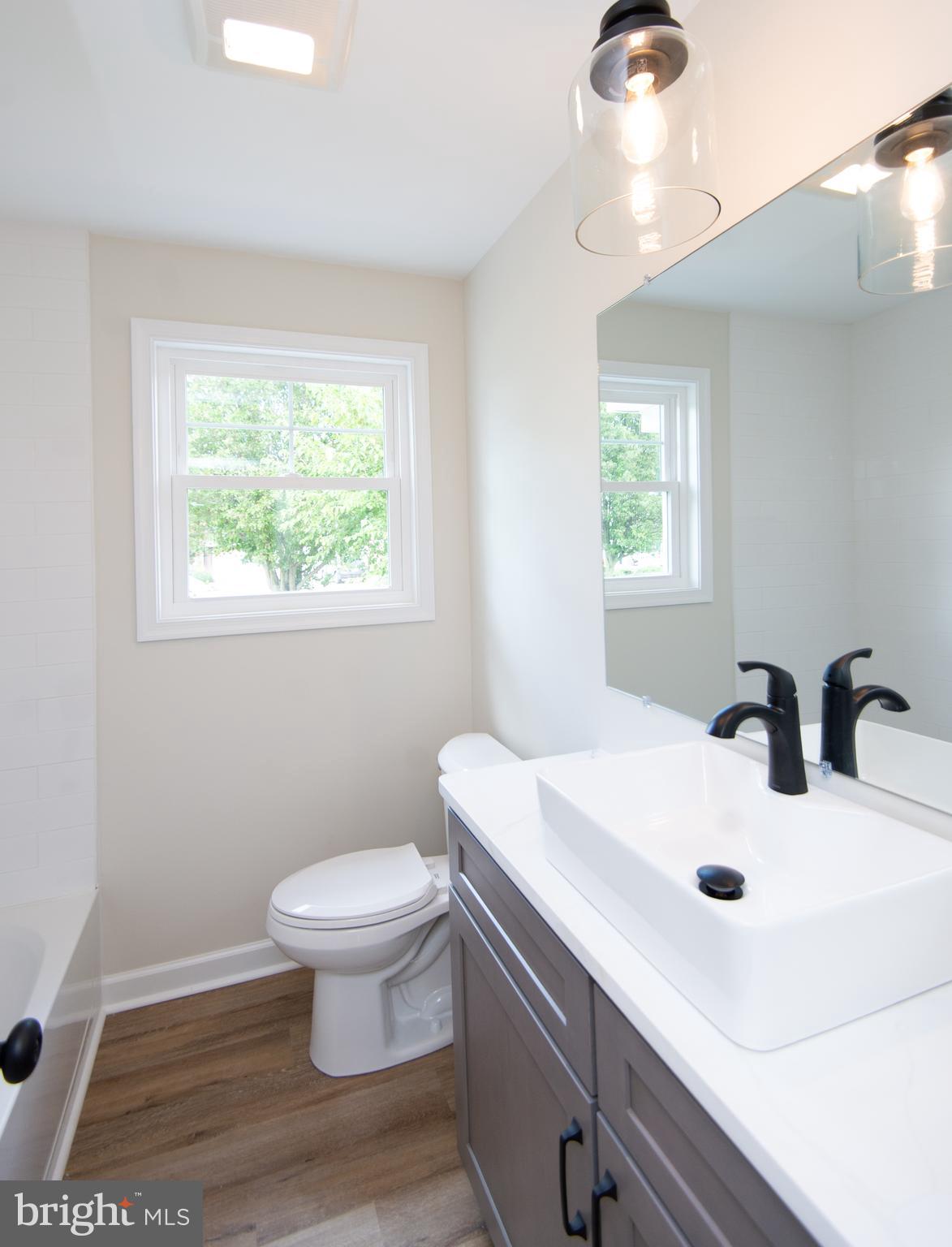 EASTON - Residential