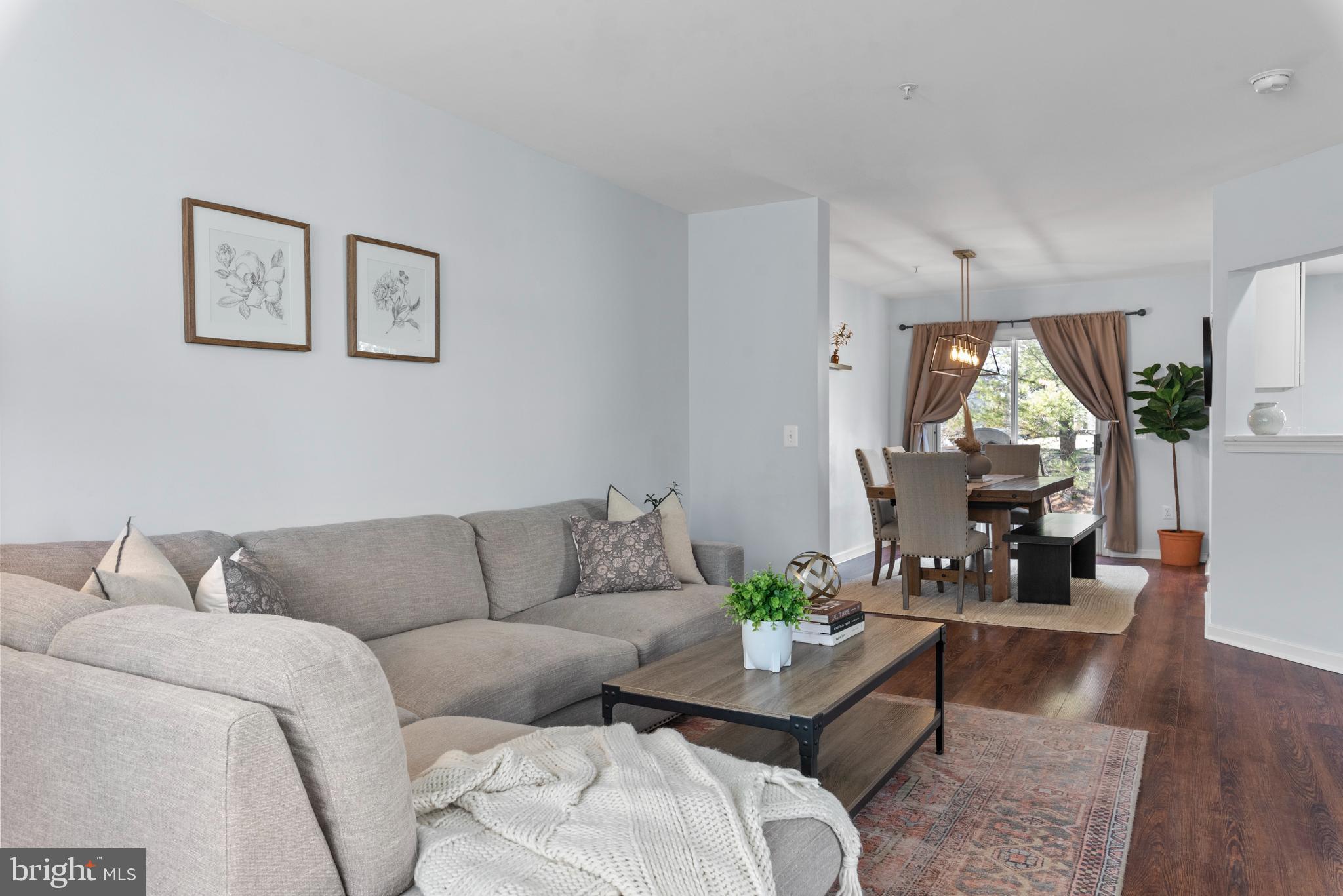 WINDGATE CONDO - Residential