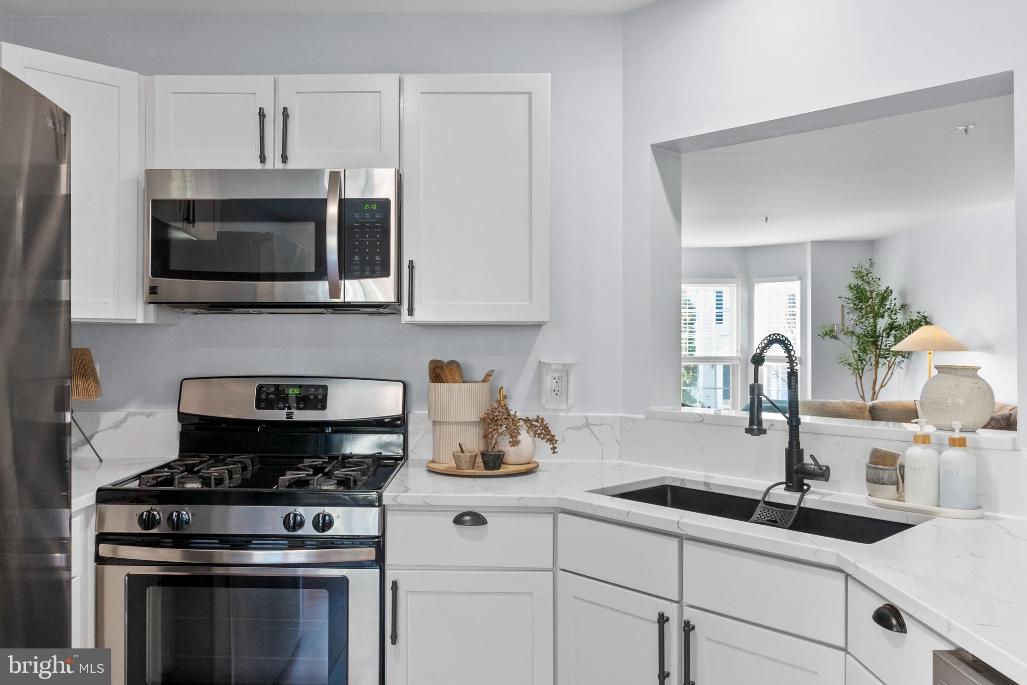 WINDGATE CONDO - Residential