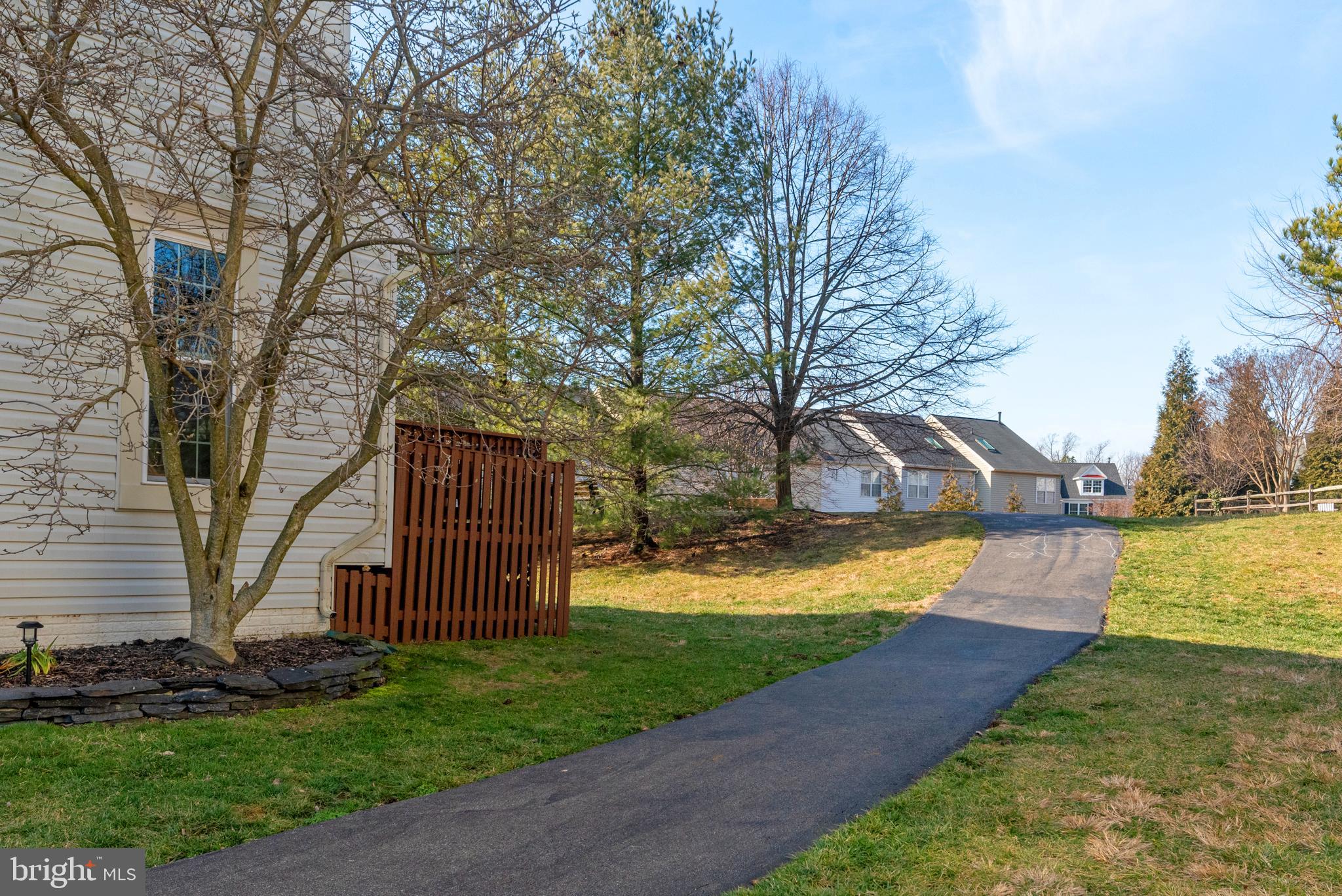 WINDGATE CONDO - Residential