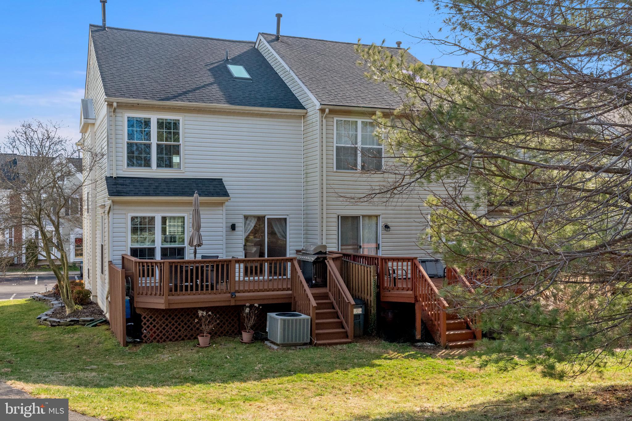 WINDGATE CONDO - Residential