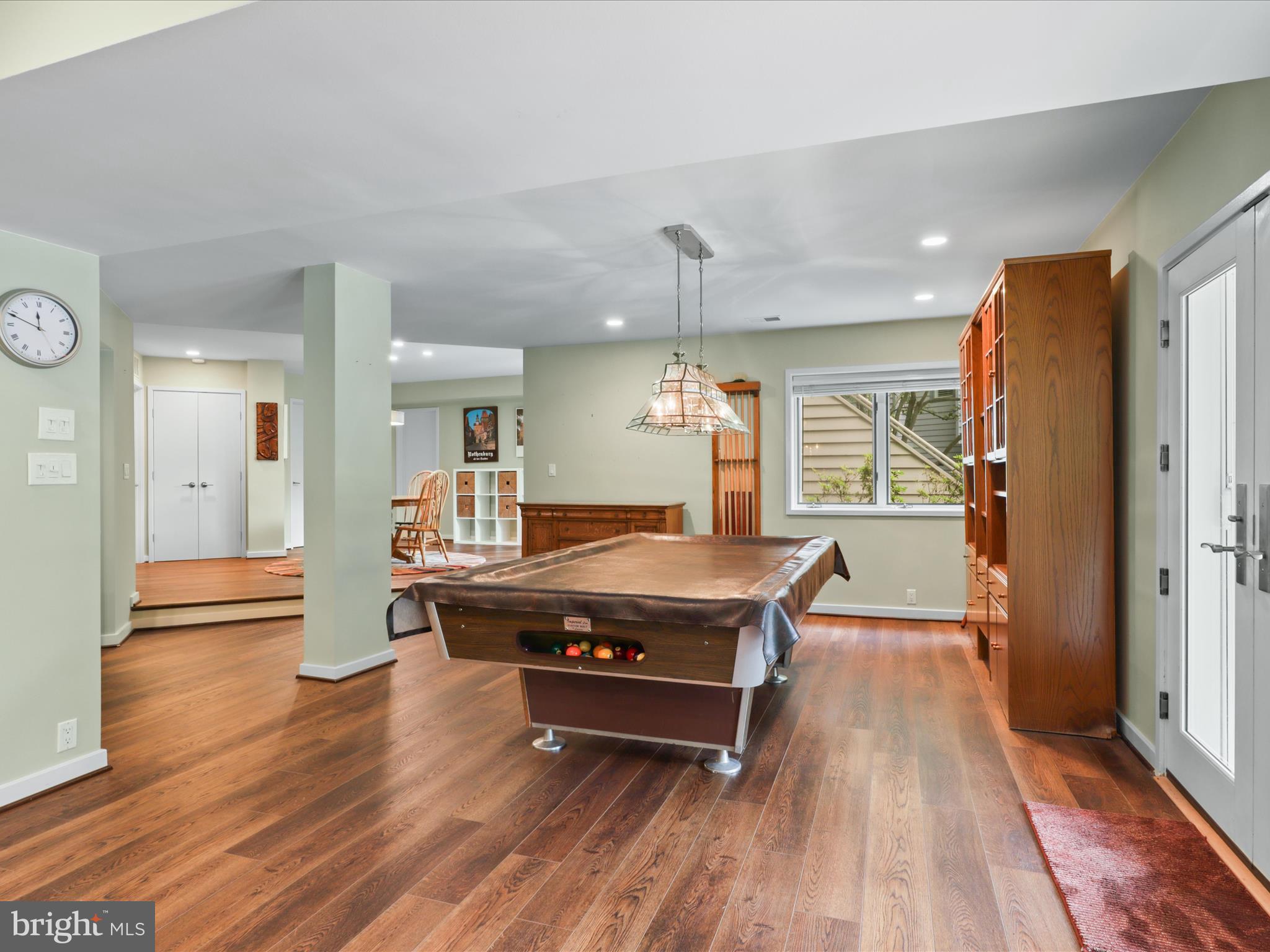 RESTON - Residential