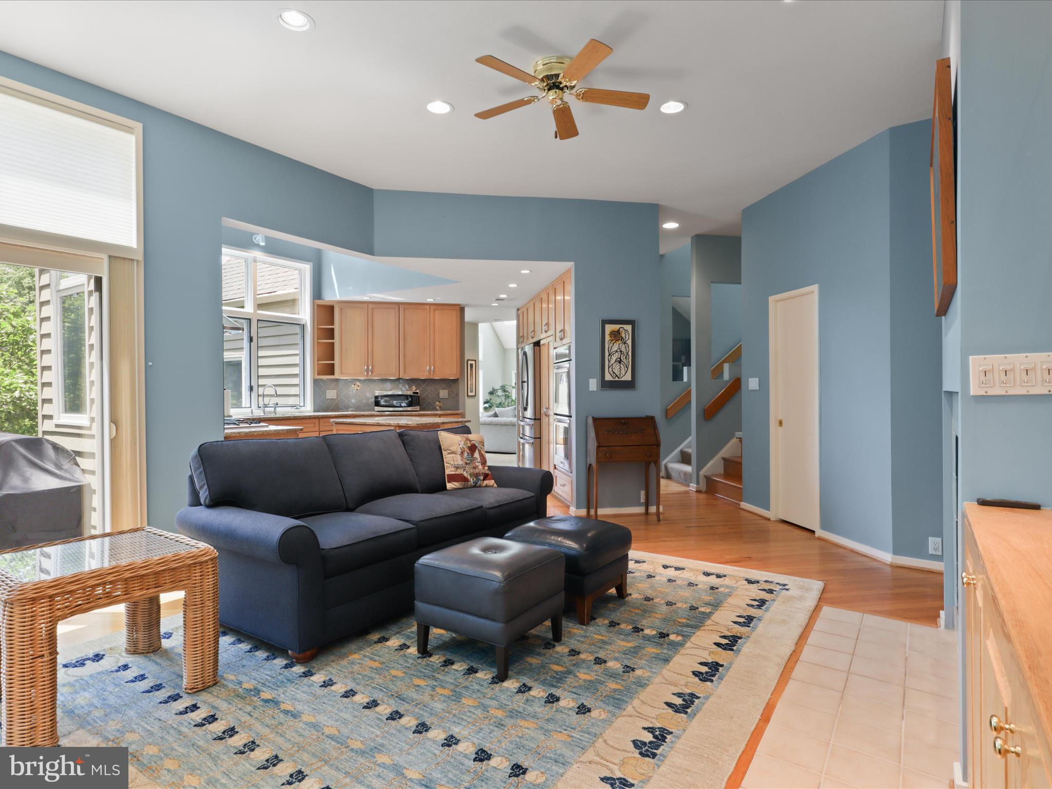 RESTON - Residential