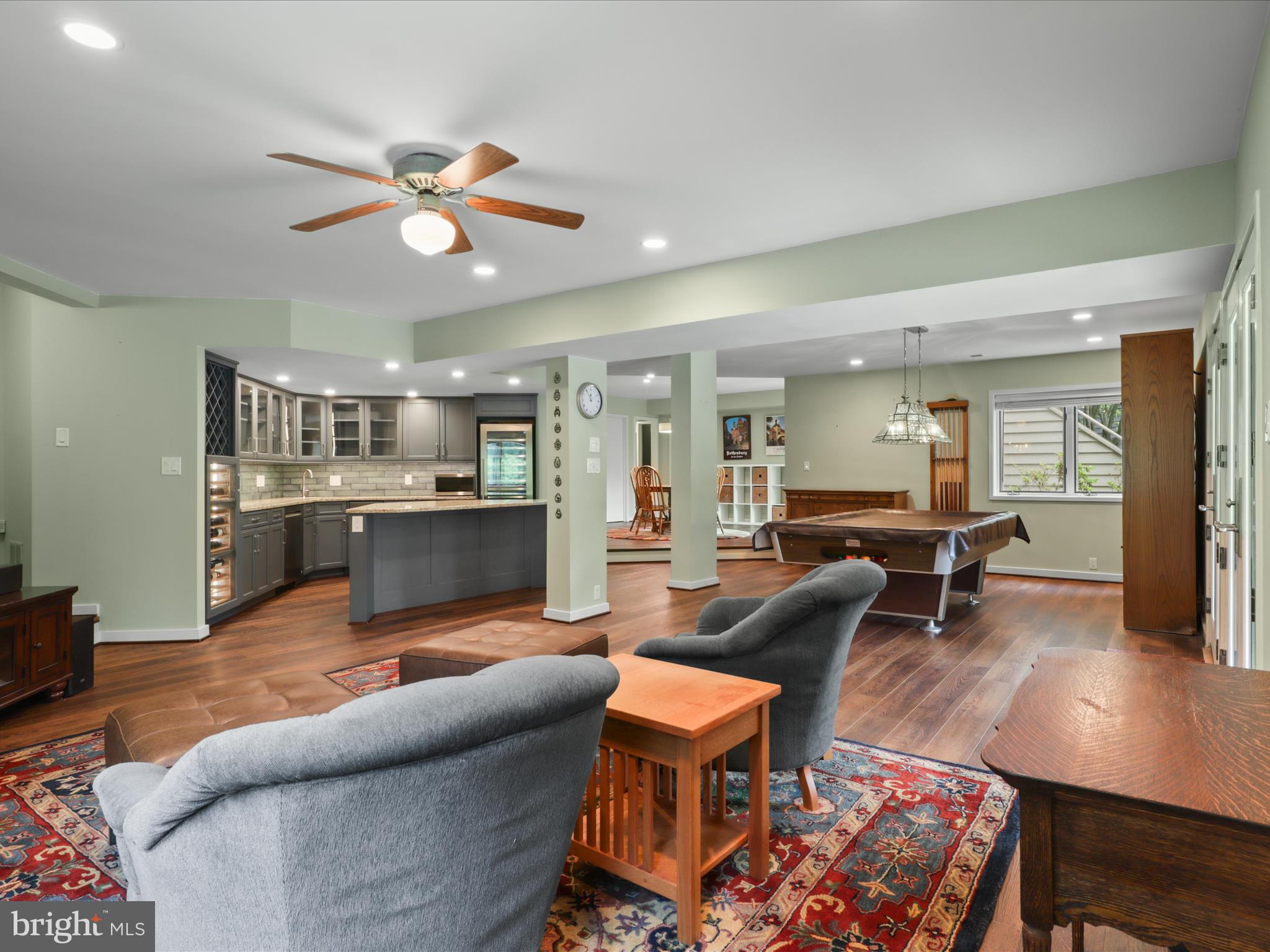 RESTON - Residential