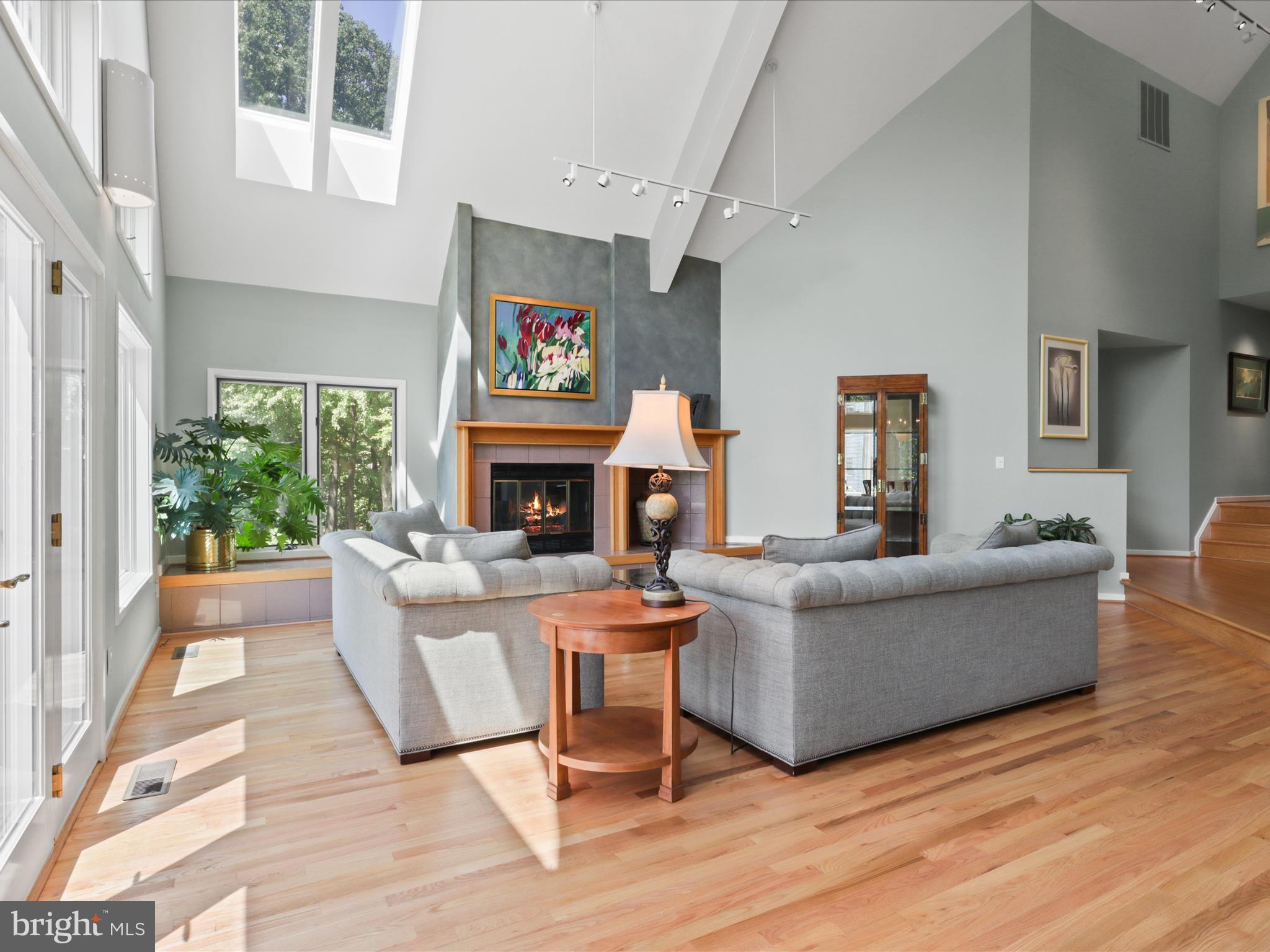 RESTON - Residential