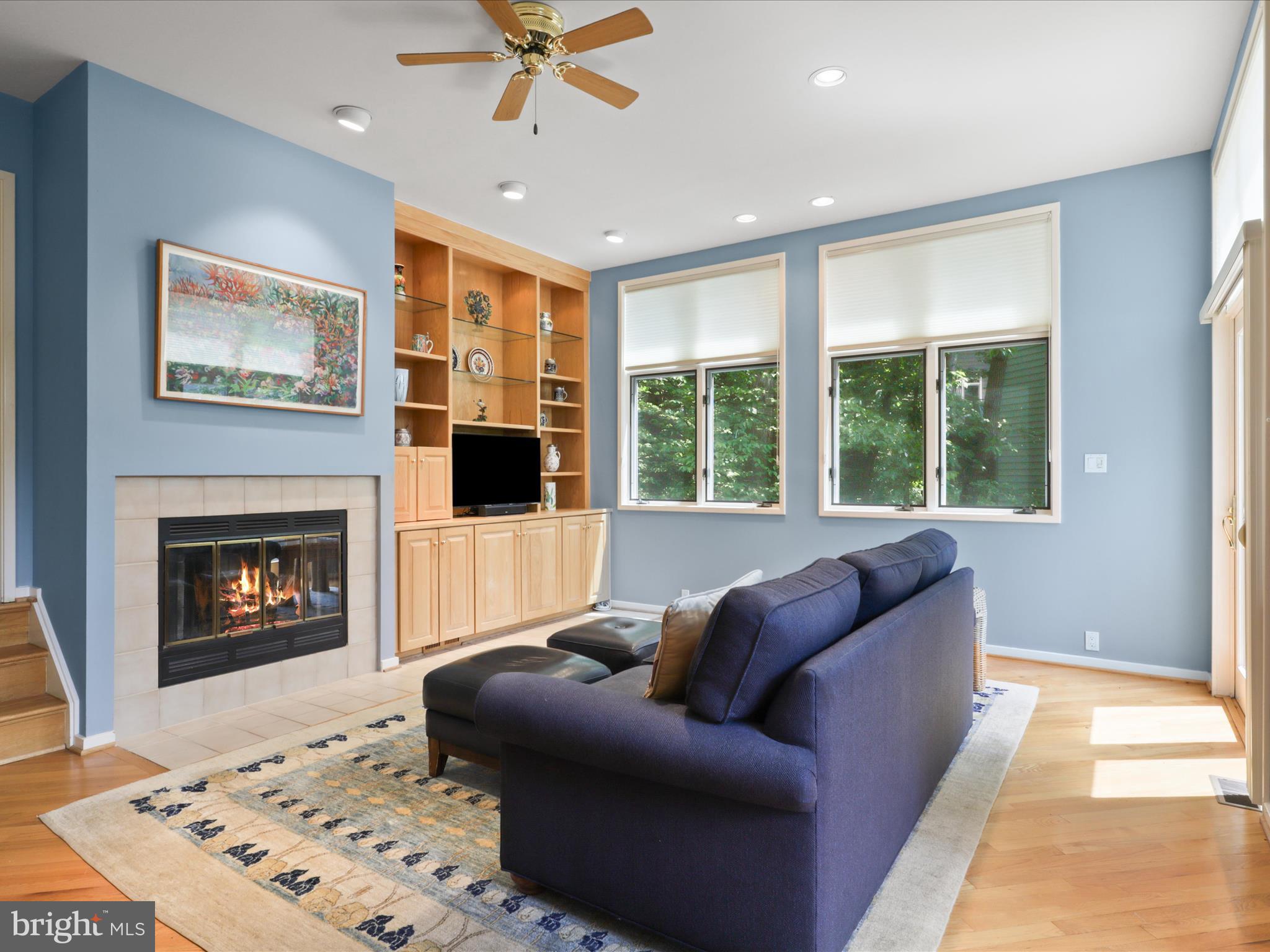 RESTON - Residential