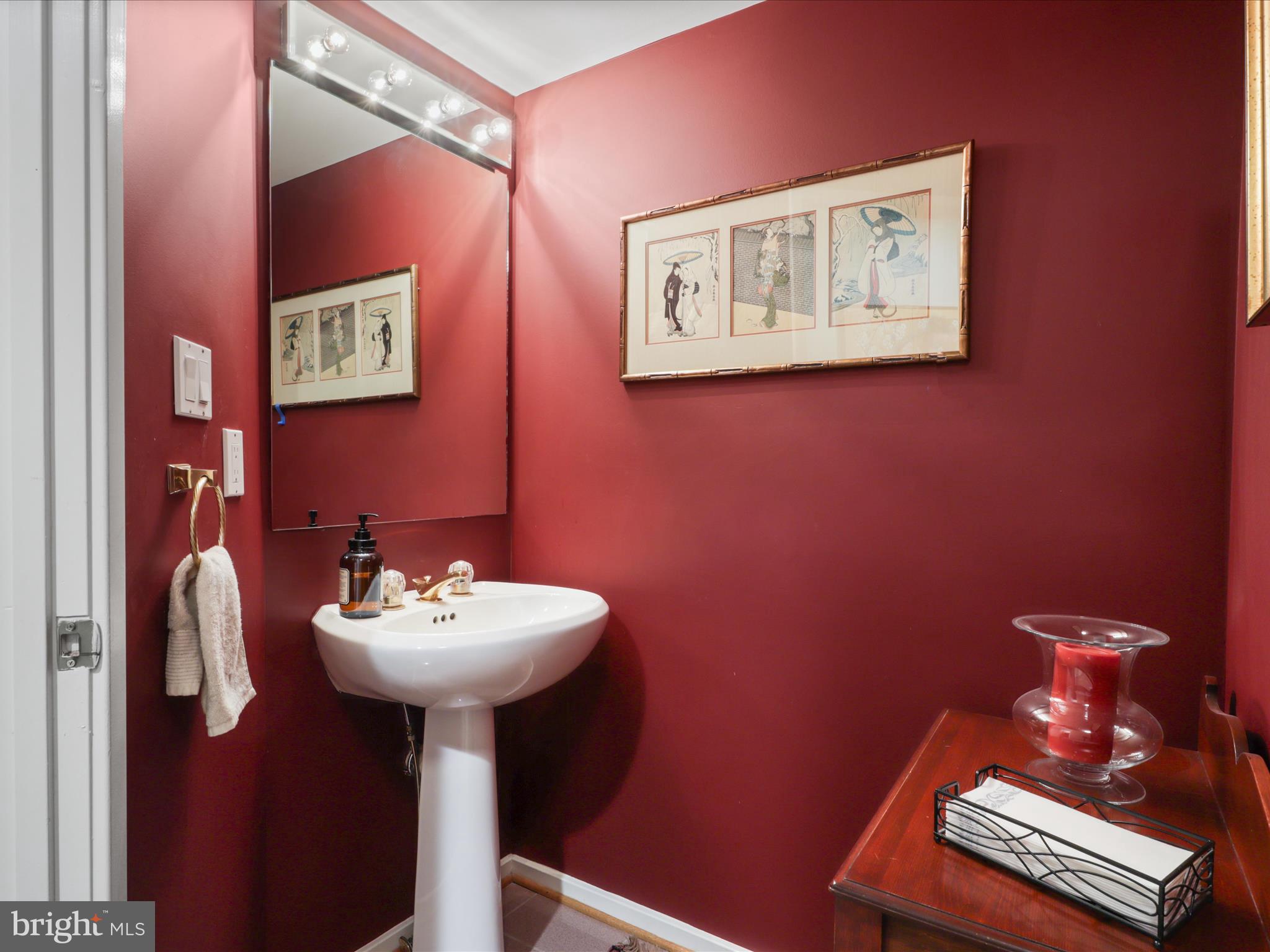 RESTON - Residential