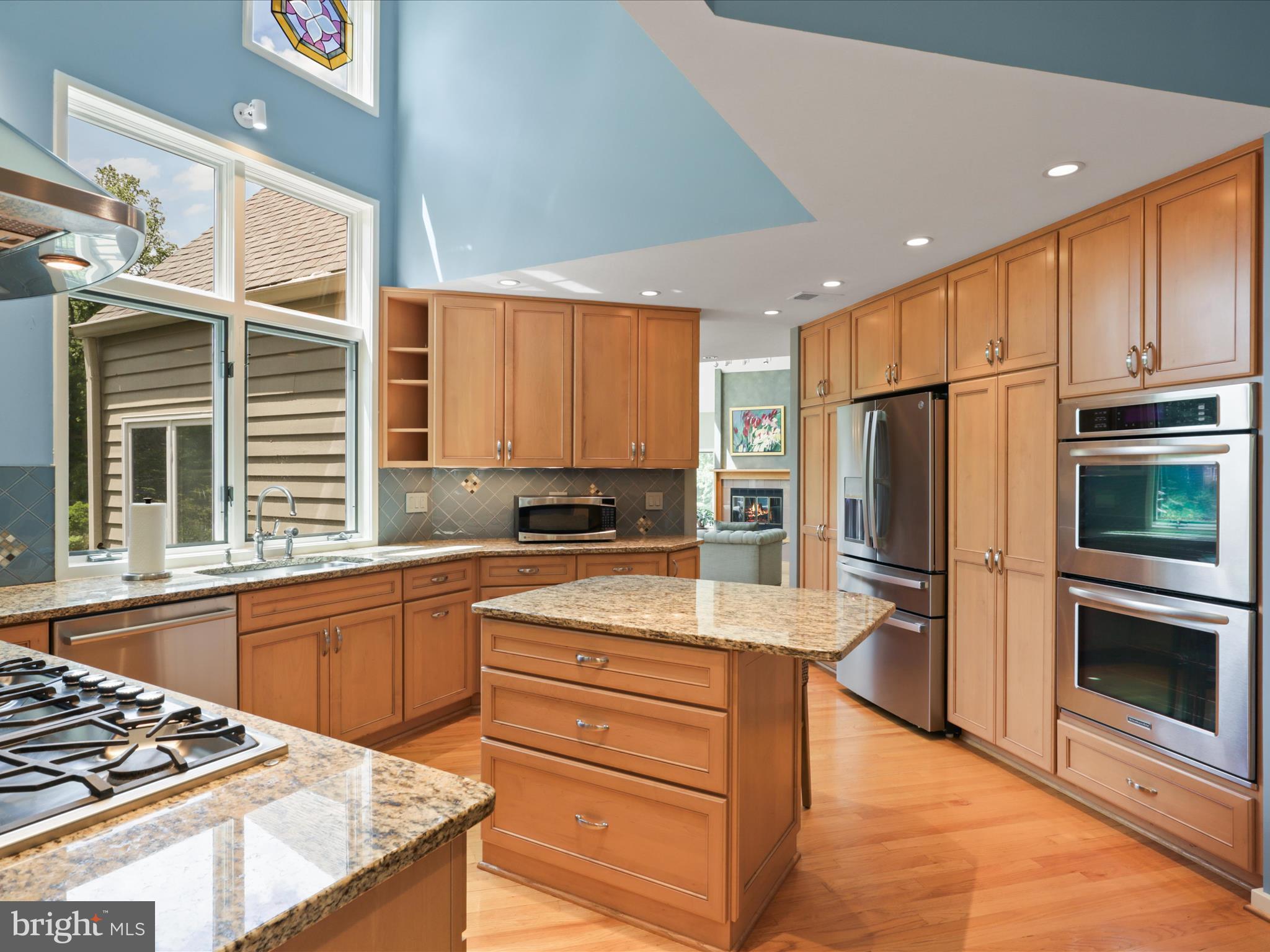 RESTON - Residential