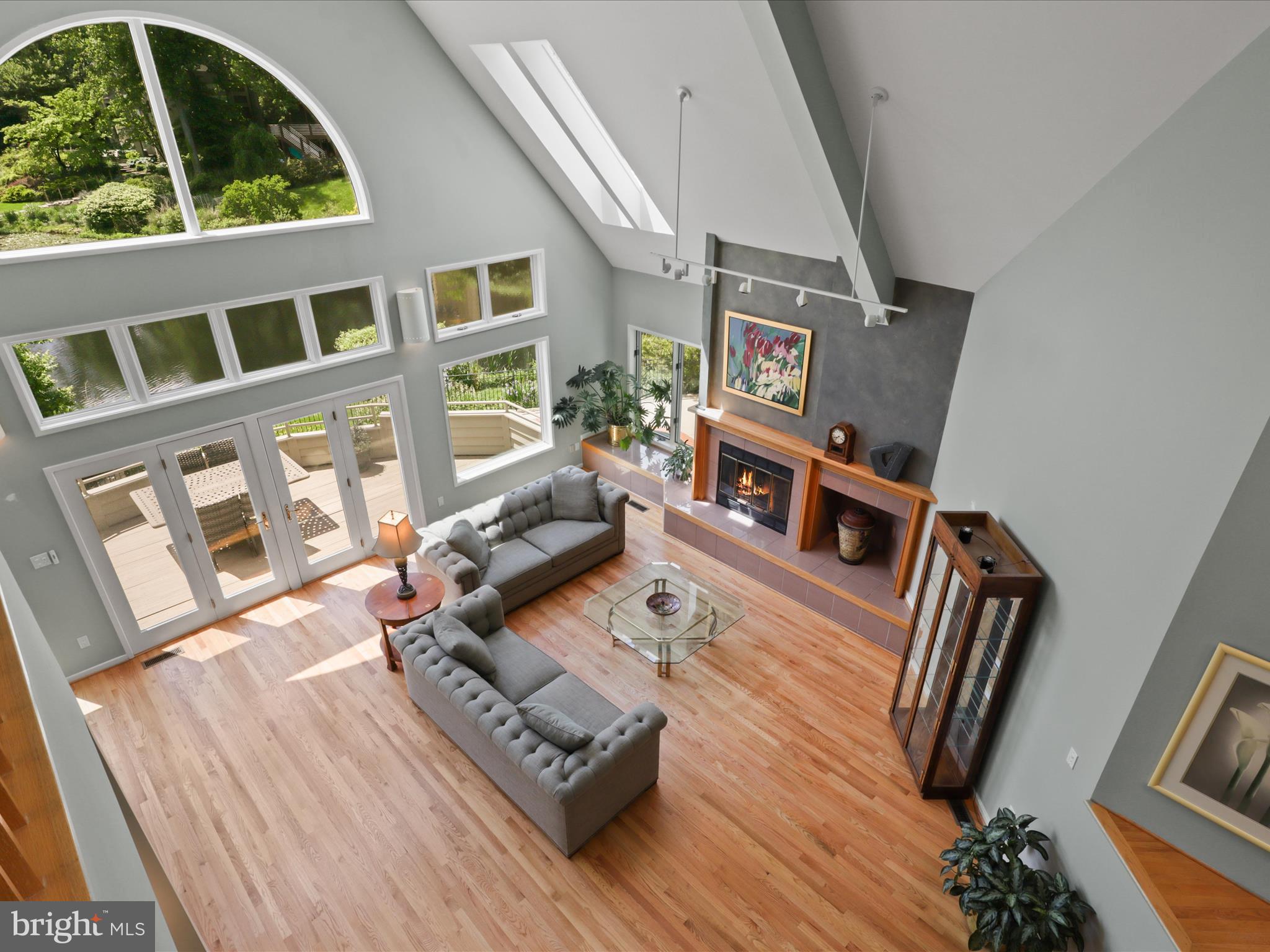 RESTON - Residential