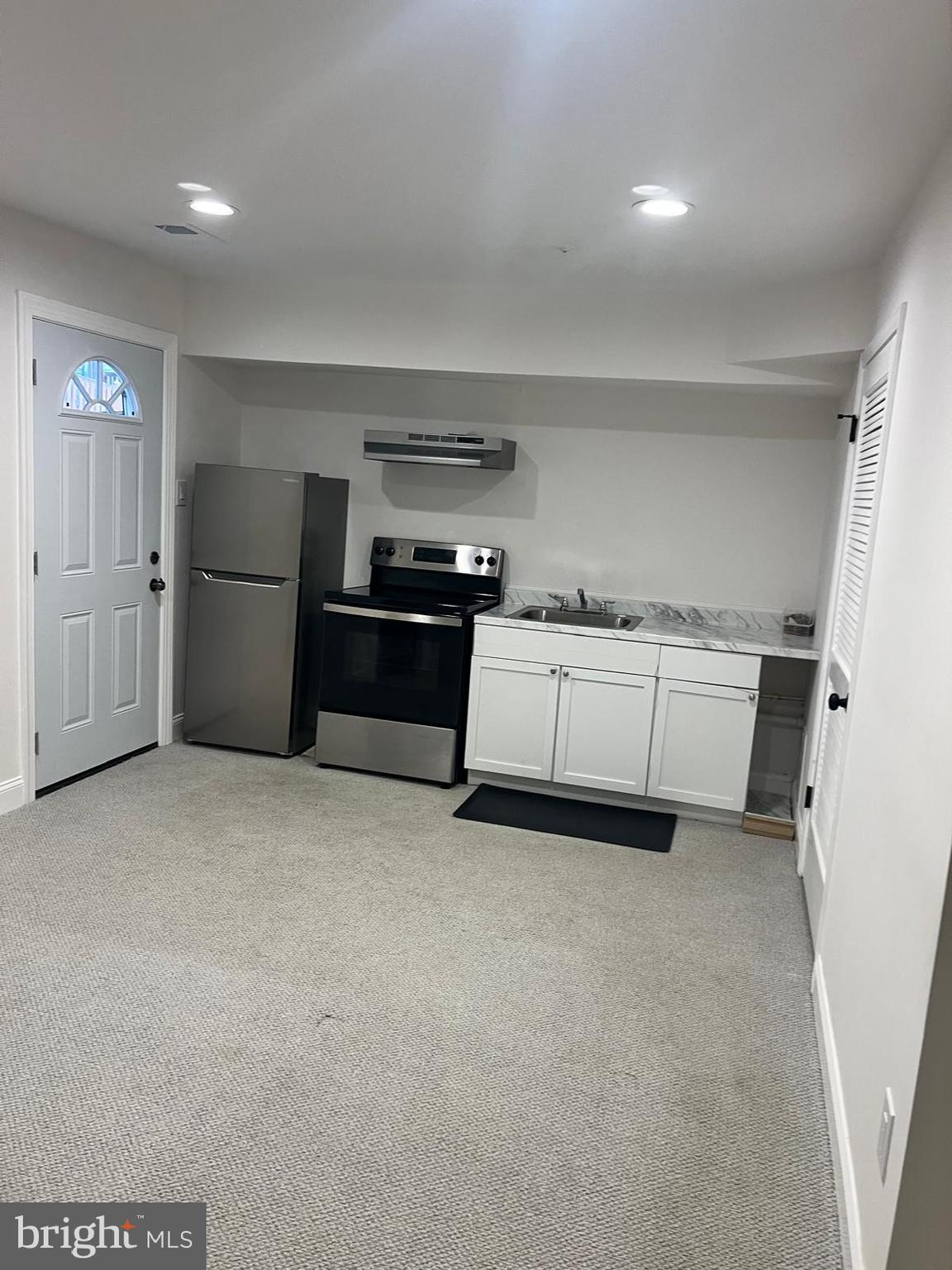 SOUTHLAKE PLAT 1 - Residential Lease