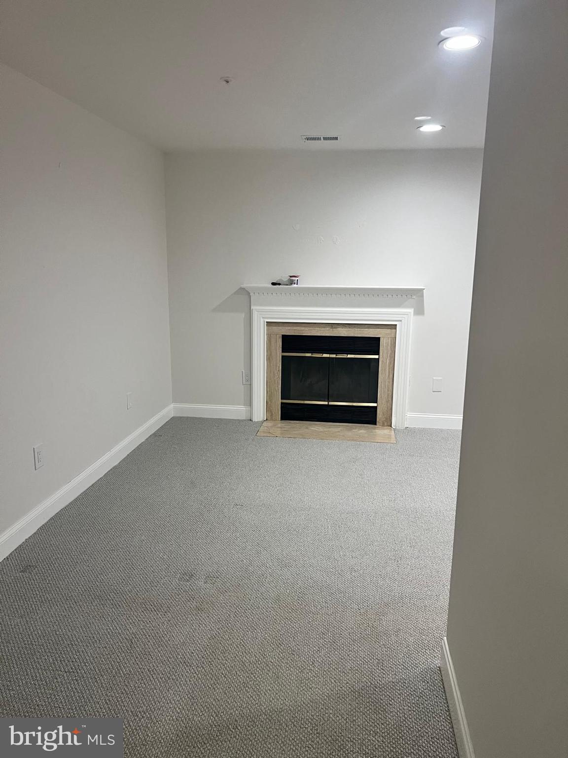 SOUTHLAKE PLAT 1 - Residential Lease