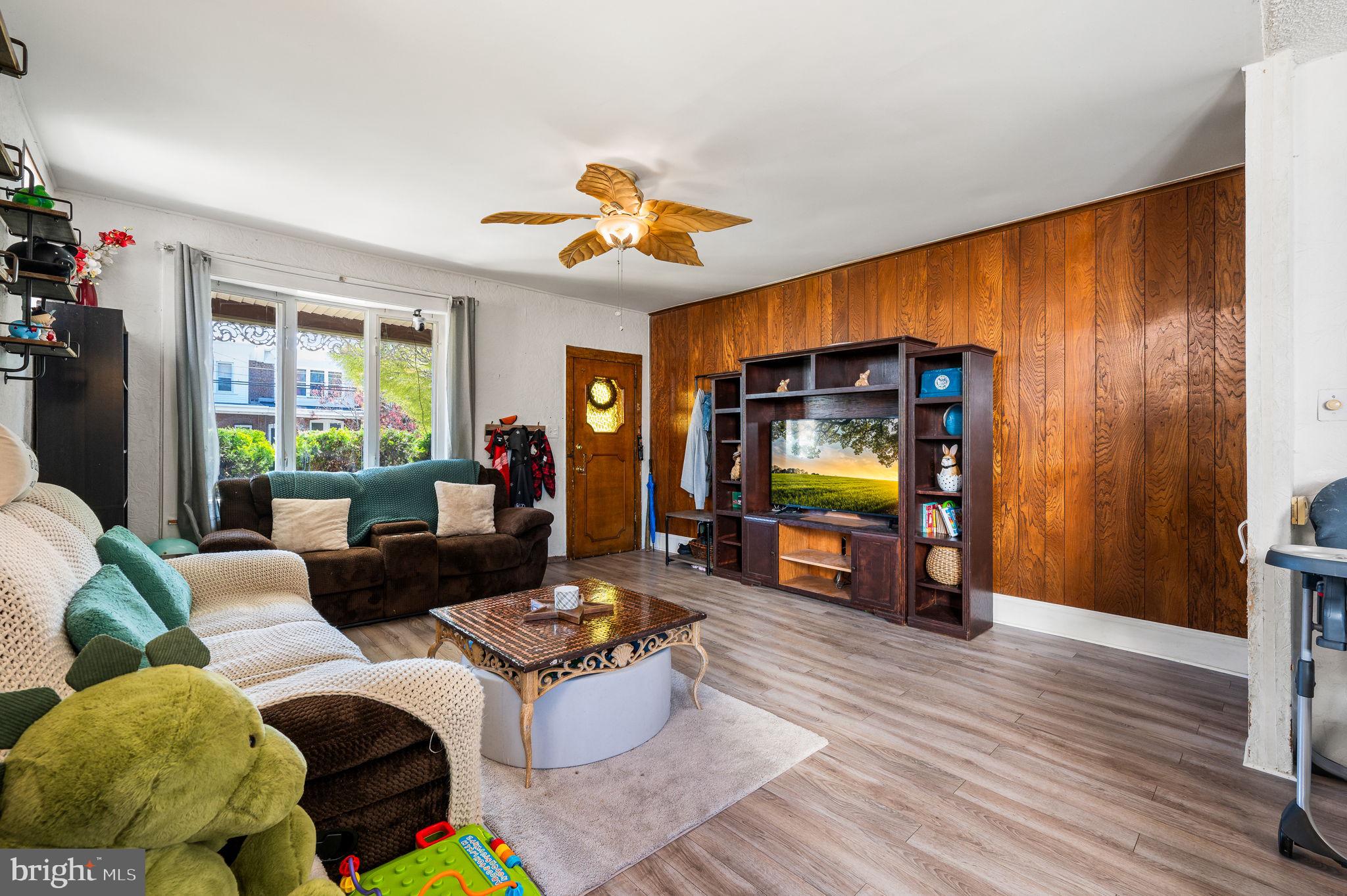 HOLMESBURG - Residential