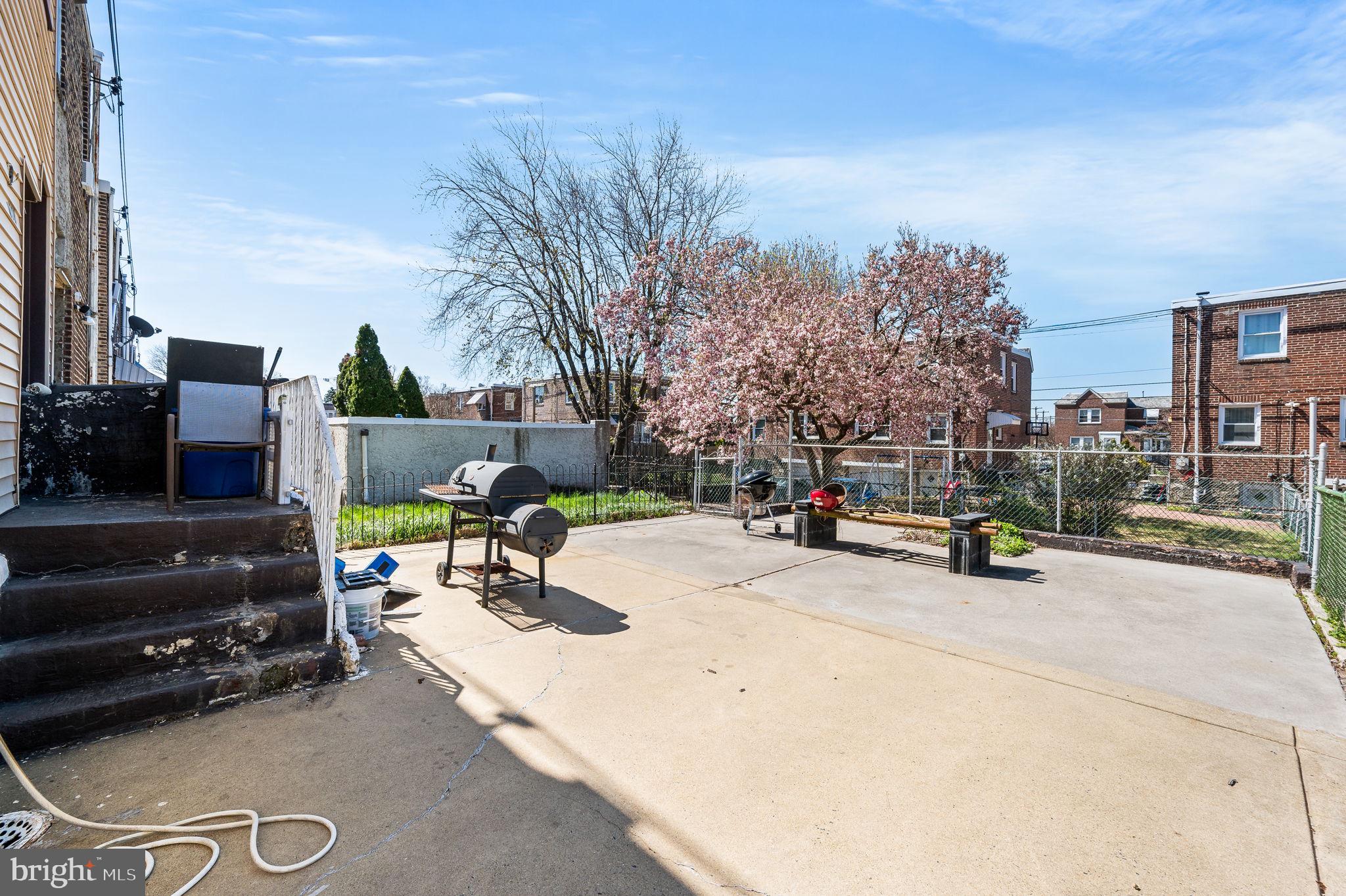 HOLMESBURG - Residential