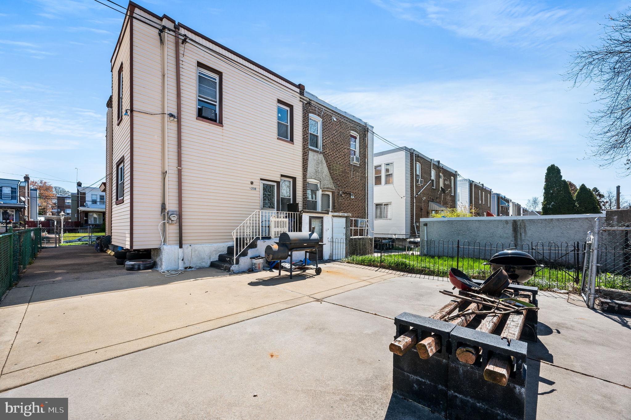 HOLMESBURG - Residential