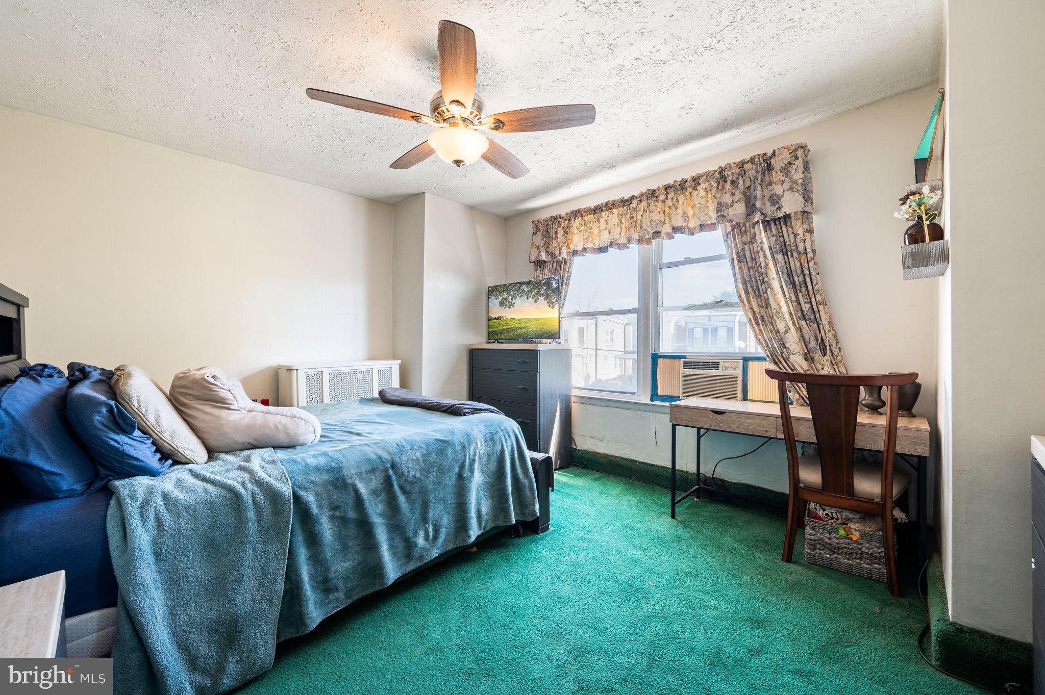 HOLMESBURG - Residential